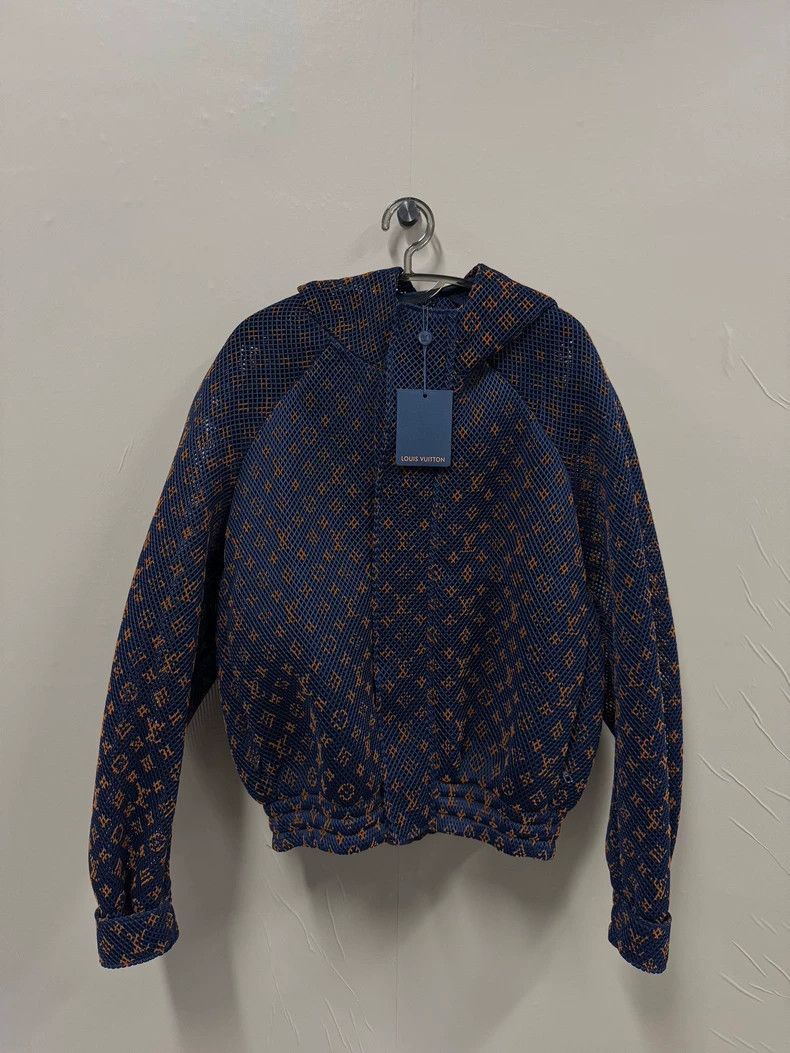 Louis Vuitton Louis Vuitton Gradient Mesh Logo Full Print Tunic Jacket Size US L / EU 52-54 / 3 - 2 Thumbnail