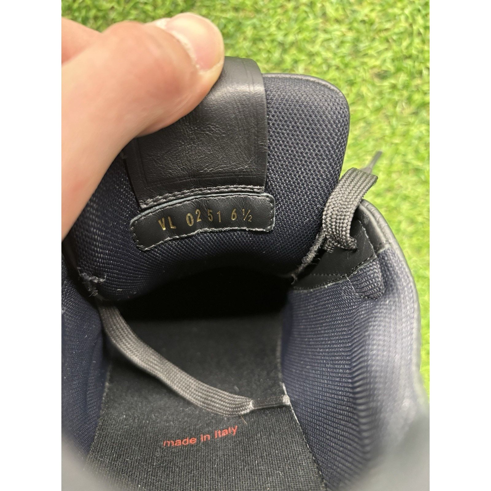 Louis Vuitton Louis Vuitton Trainer ' Black ' | GREAT COND! Size US 8 / EU 41 - 16 Thumbnail