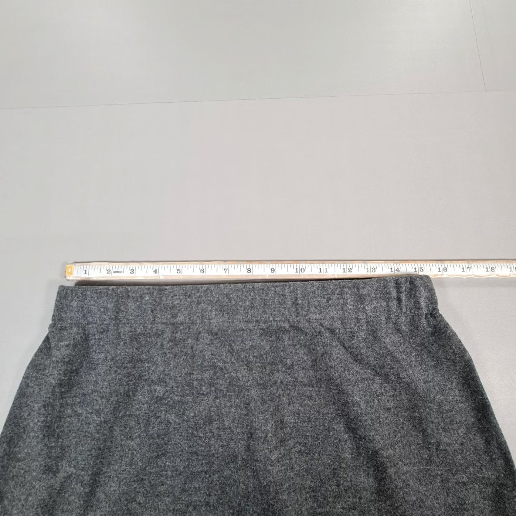 Vintage OSKA Grey Midi Wool Skirt - Comfortable Casual Knit Size 34" / US 12 / IT 48 - 6 Thumbnail