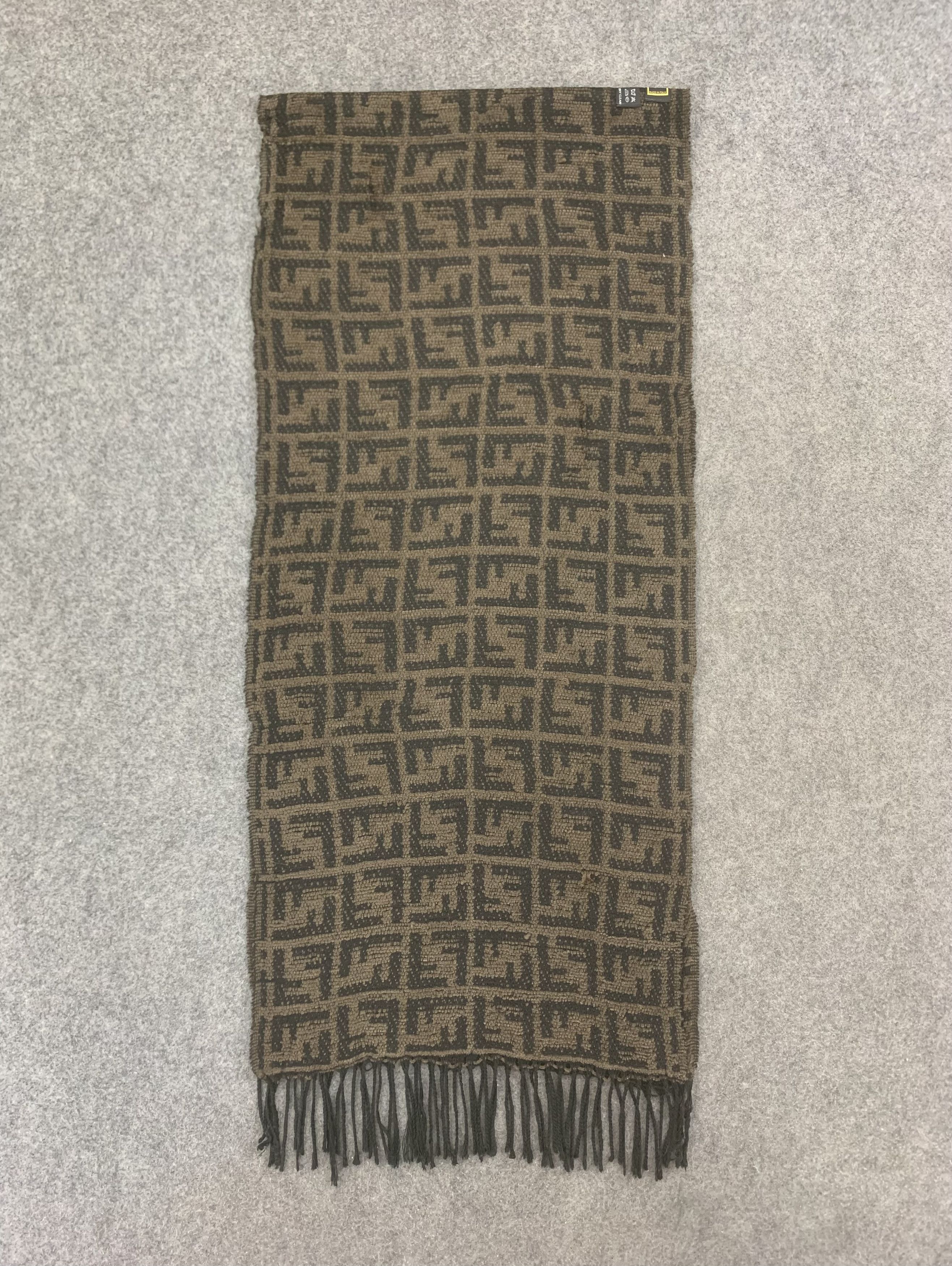 Fendi Fendi Scarf Wool Muffler Neck Wrap BL9255 Size ONE SIZE - 3 Thumbnail