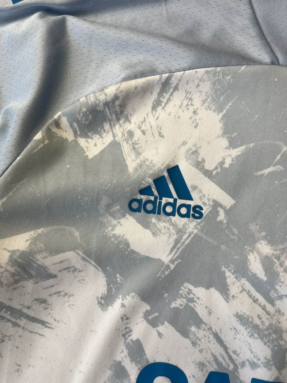 Adidas IPSWICH Football Shirt Men's L ADIDAS Away 2020-202 20/21 Size US L / EU 52-54 / 3 - 7 Thumbnail