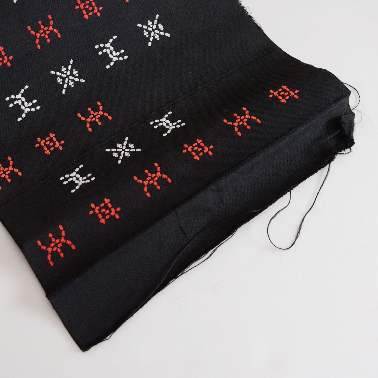 Japanese Brand Japan Vintage Embroidered Cotton Textile in Bolt Size ONE SIZE - 2 Thumbnail