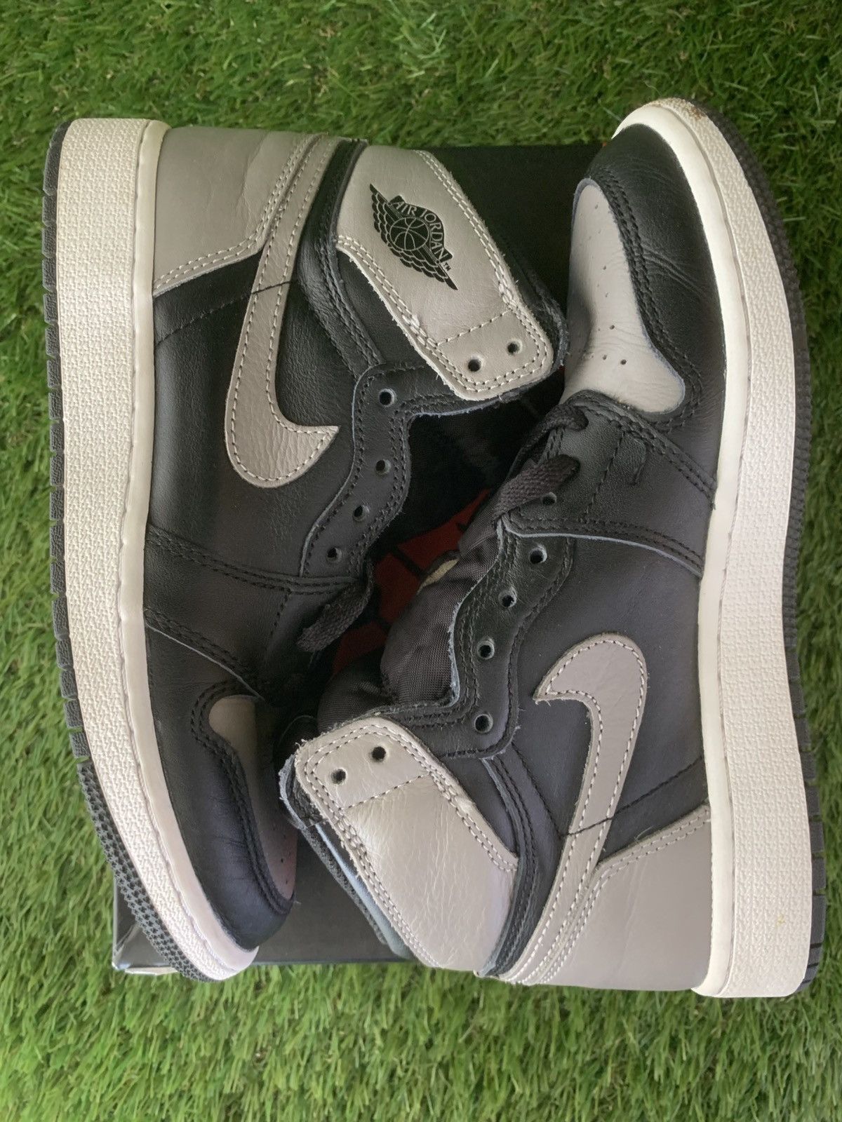 Jordan Brand Air Jordan 1 "Shadow" GS Size US 5 / EU 37 - 3 Thumbnail