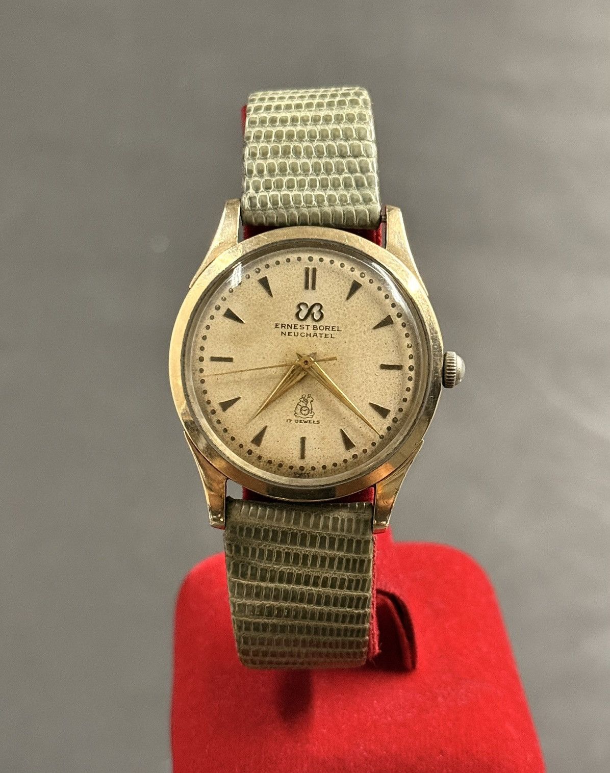 Vintage Vintage ERNEST BOREL NEUCHATEL Manual-Wind GOLD CAP Watch Size ONE SIZE - 1 Thumbnail