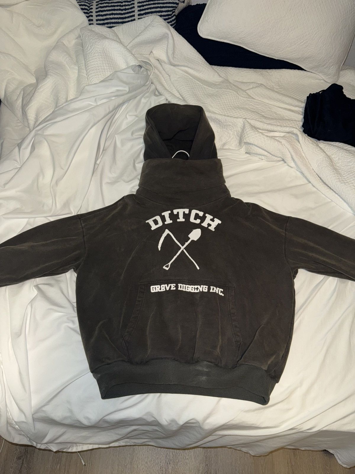 DITCH Masked Hoodie - Ash