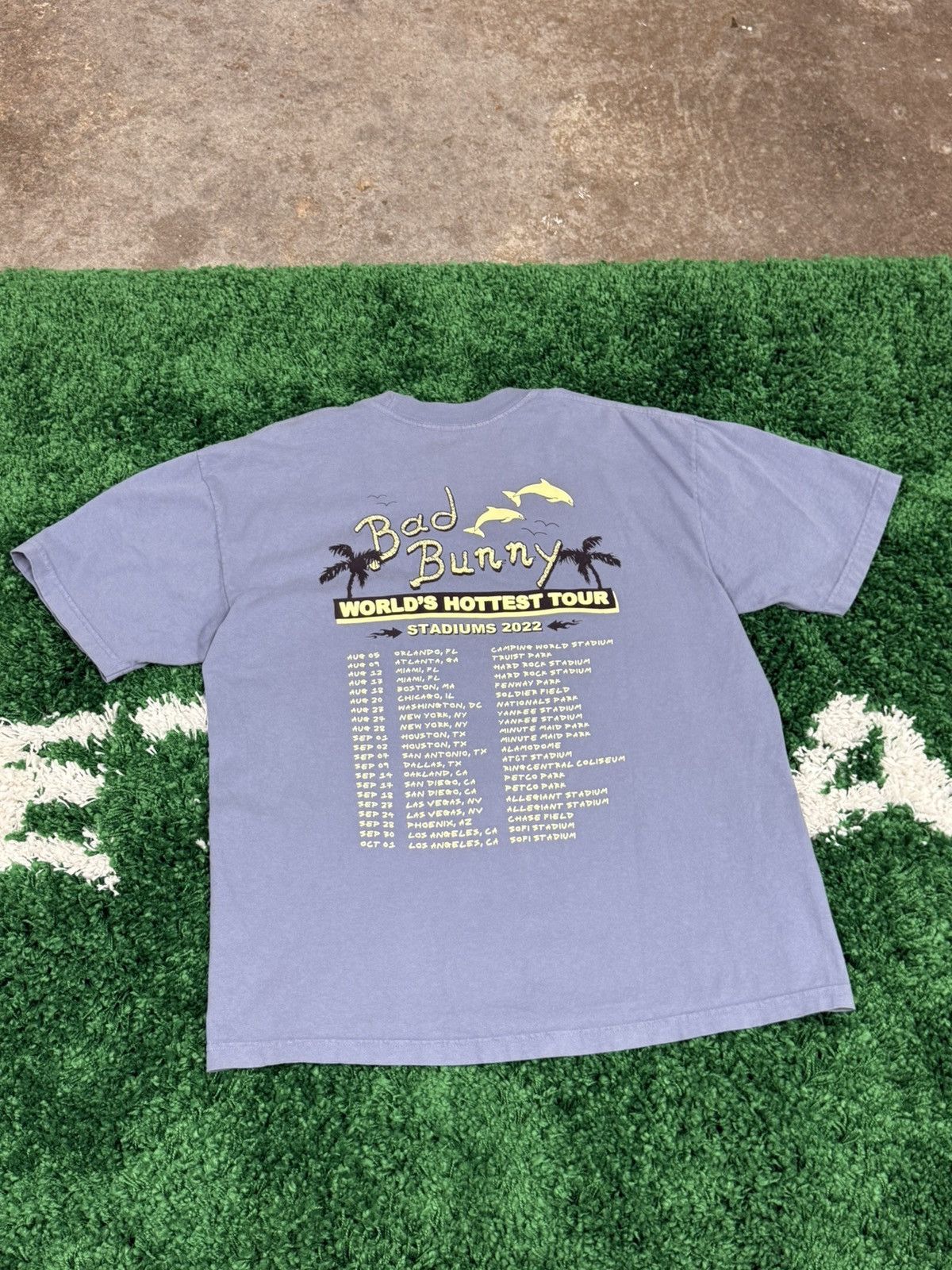 Other RARE Bad Bunny El Ultimo Tour Del Mundo Tee Blue Large Size US L / EU 52-54 / 3 - 3 Thumbnail