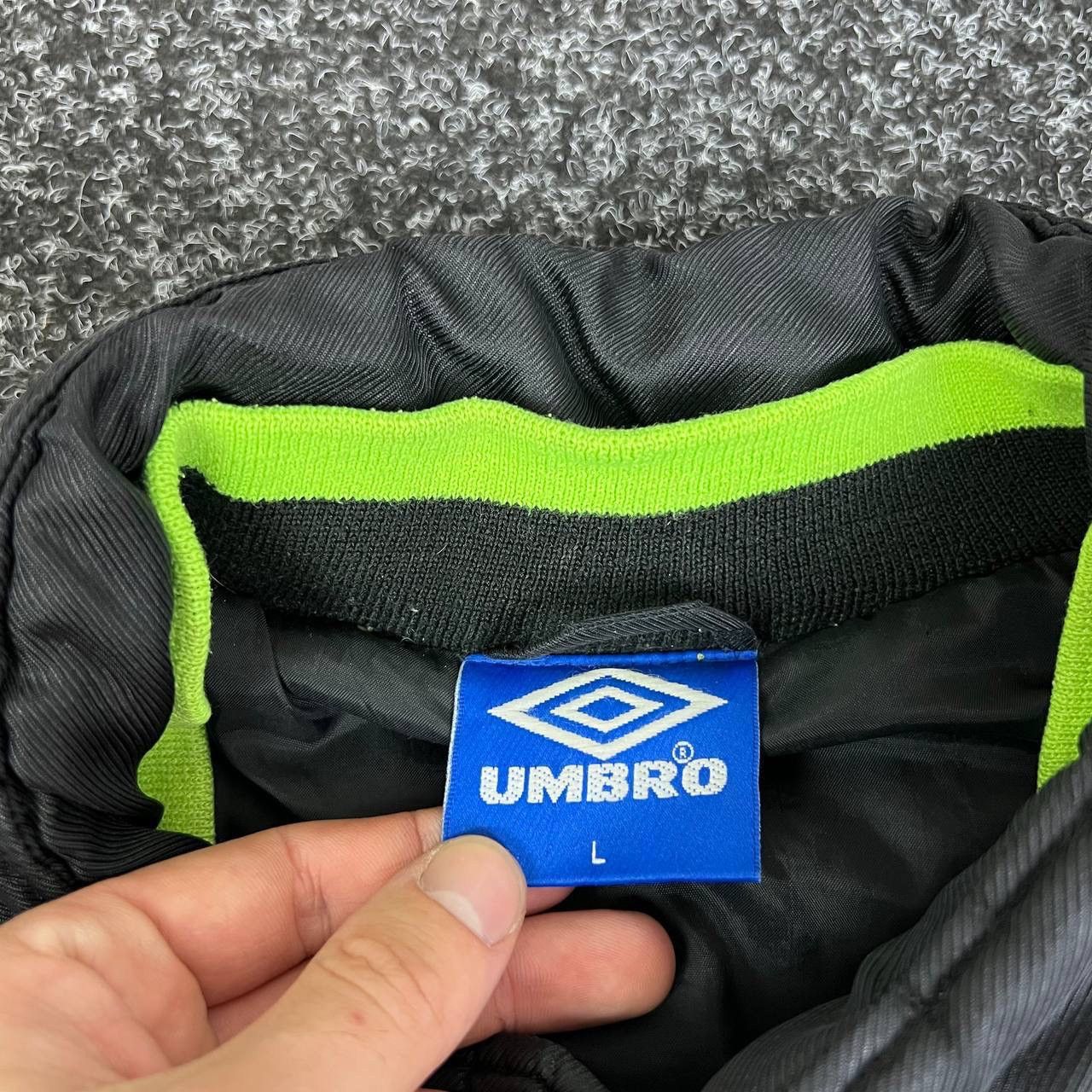 Umbro Umbro vintage jacket vest pro training big logo 90s gorpcore Size US L / EU 52-54 / 3 - 7 Thumbnail