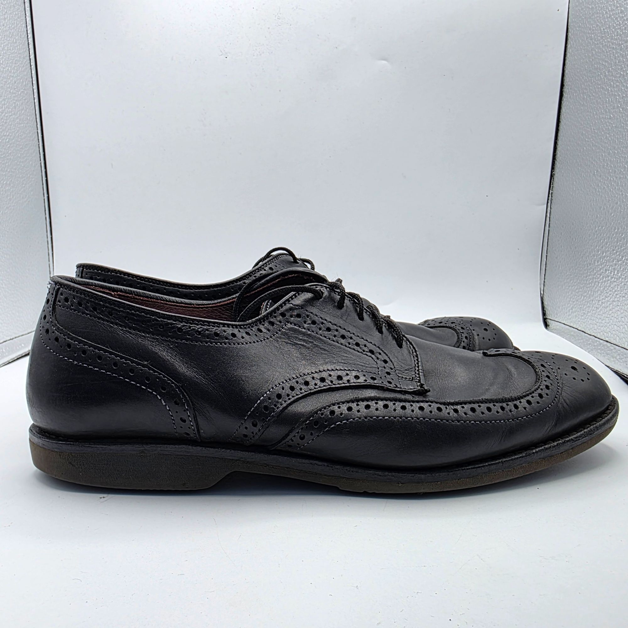 Allen Edmonds Allen Edmonds Road Warrior Mens Size 9.5 Black Wing Tip Brog Size US 9.5 / EU 42-43 - 12 Thumbnail