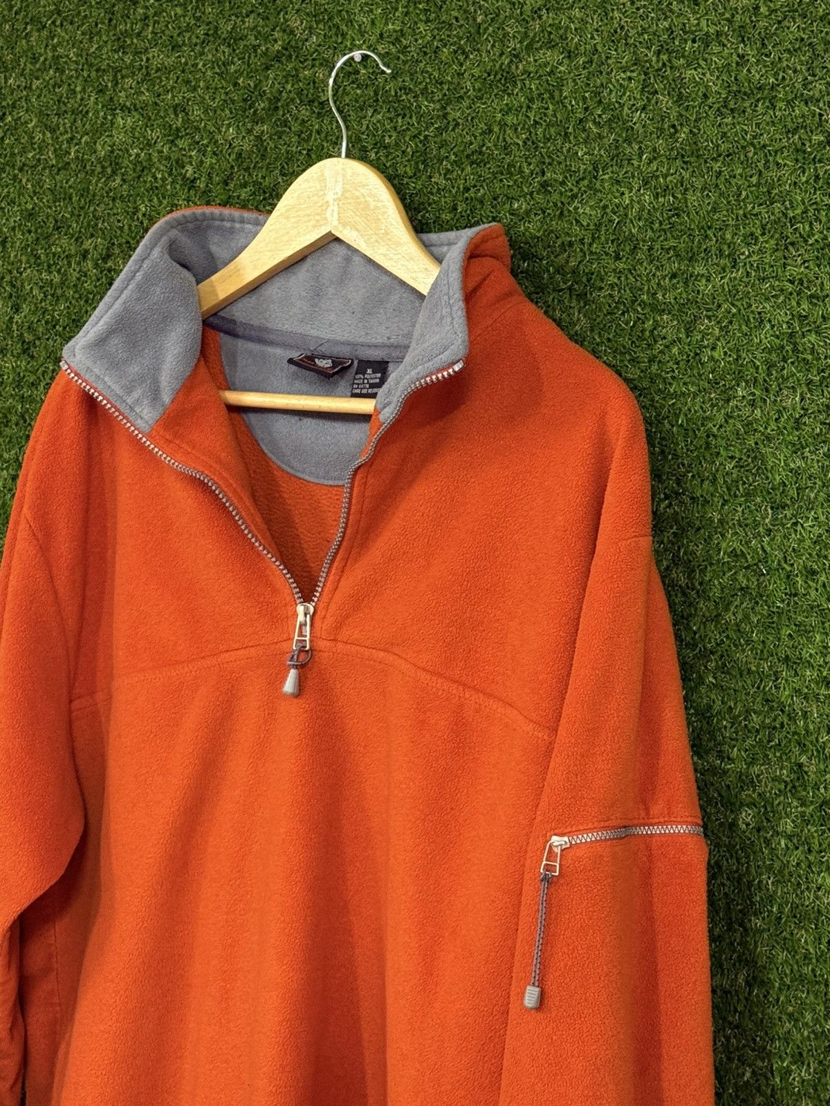 Foot Locker Vintage Foot Locker Orange Fleece Tech Sleeve Zip Pull Over Size US XL / EU 56 / 4 - 3 Thumbnail