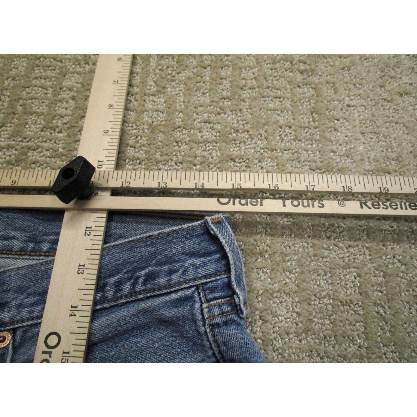 Levi's VINTAGE Levi's 501 XX Jeans Men 33x34 Light Blue Button Fly Pants Whisker 90s USA Mens Size US 33 - 6 Thumbnail