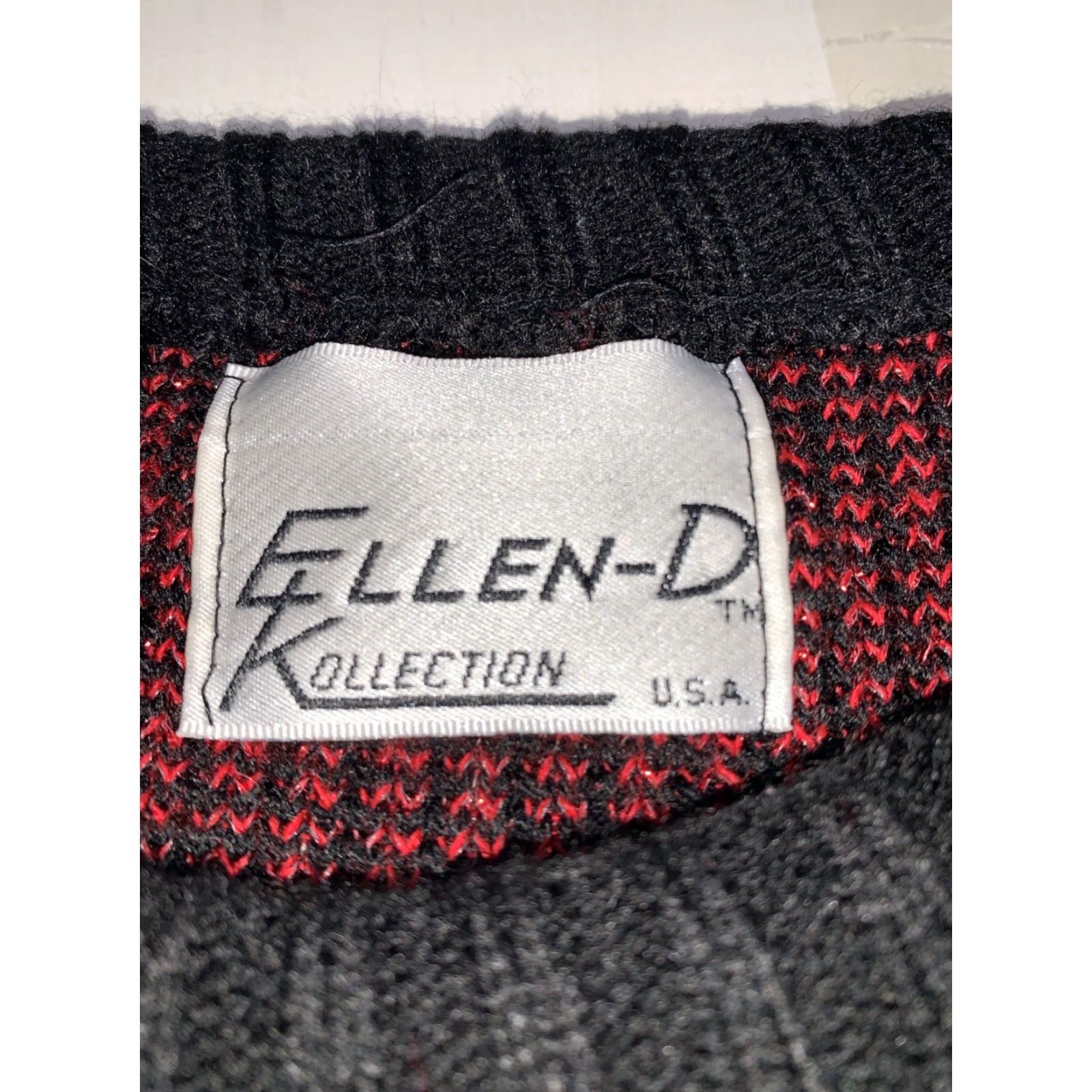 Vintage VINTAGE Ellen-D Kollection USA Red Black Glitter Holiday Sweater Womens L Size L / US 10 / IT 46 - 3 Thumbnail