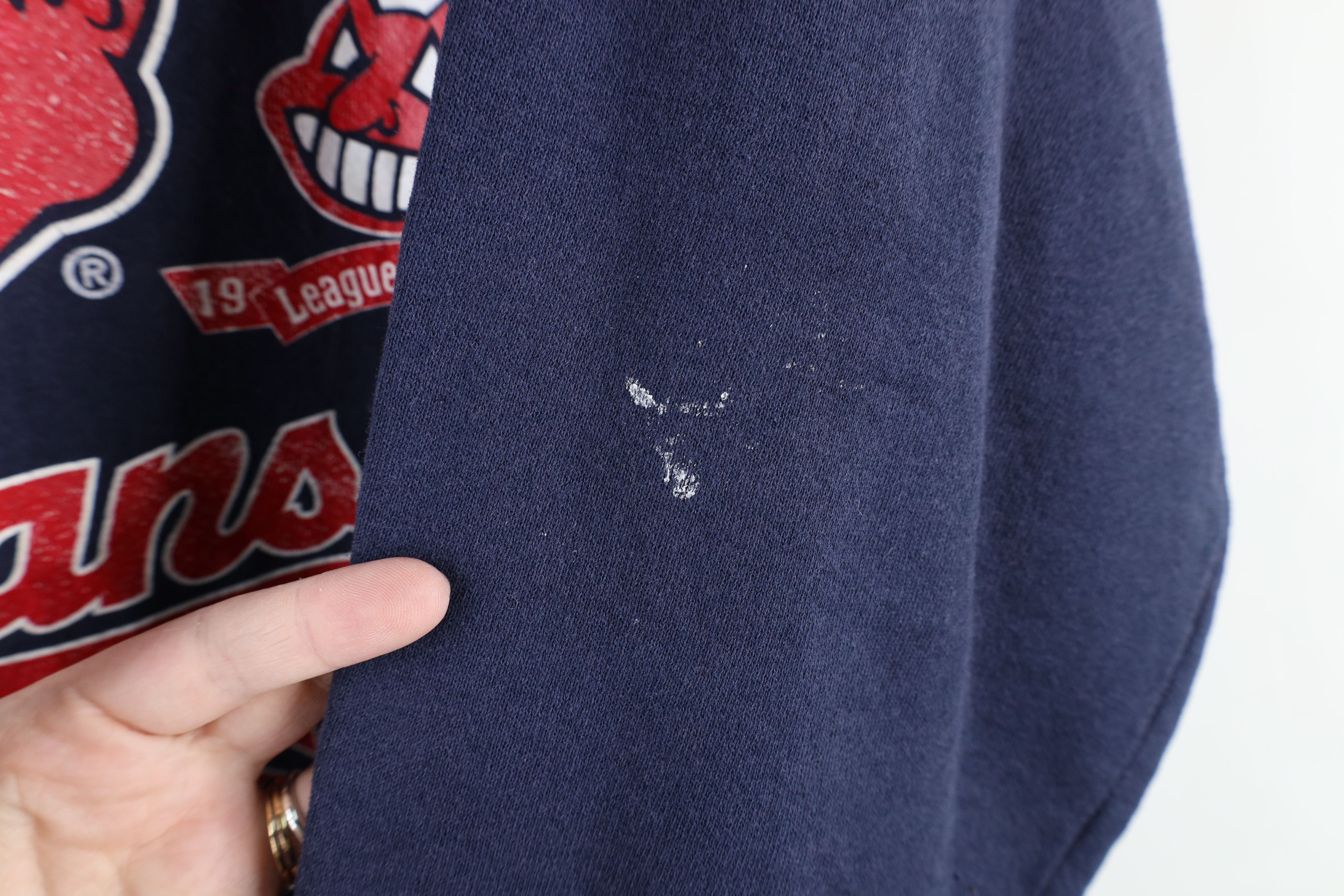 Vintage Vintage 90s Chief Wahoo Cleveland Indians Sweatshirt USA Size US XXL / EU 58 / 5 - 4 Thumbnail