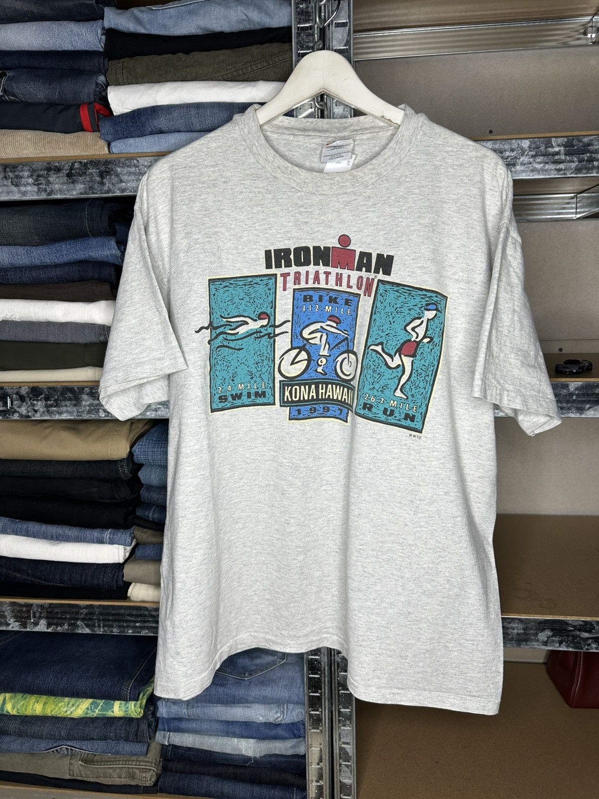 Hanes Ironman Triathlon Kona Hawaii 1997 Vintage T Shirt XL Size US XL / EU 56 / 4 - 1 Thumbnail