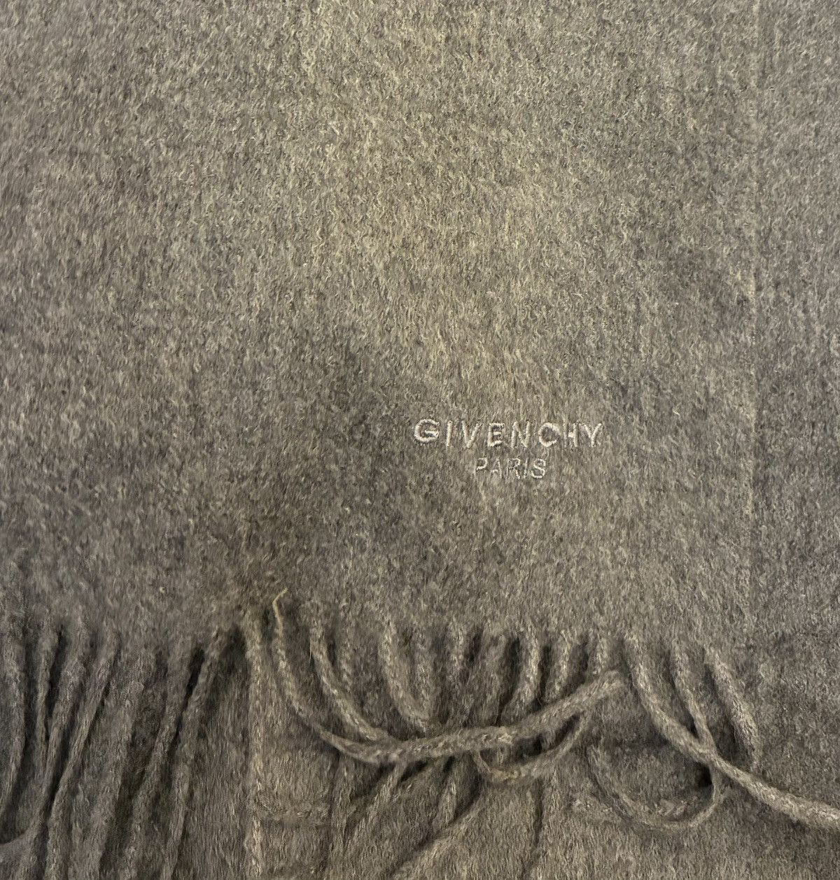 Givenchy New 100% Cashmere Scarf Light Grey Melange $690 Size ONE SIZE - 2 Thumbnail