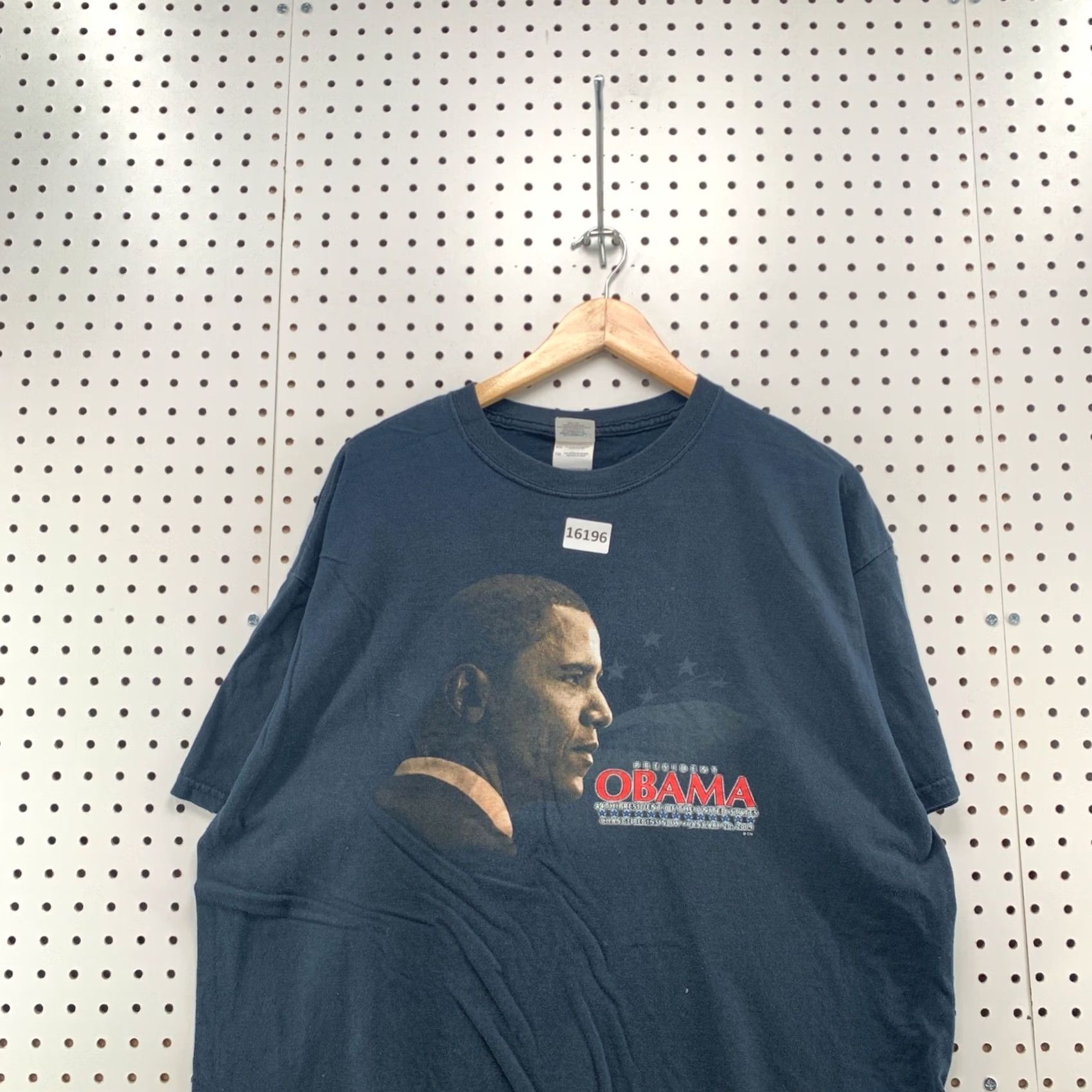 Gildan Barack Obama Shirt 2009 Adult XL Change Begins Now Short Sleeve President TEE Size US XL / EU 56 / 4 - 7 Thumbnail