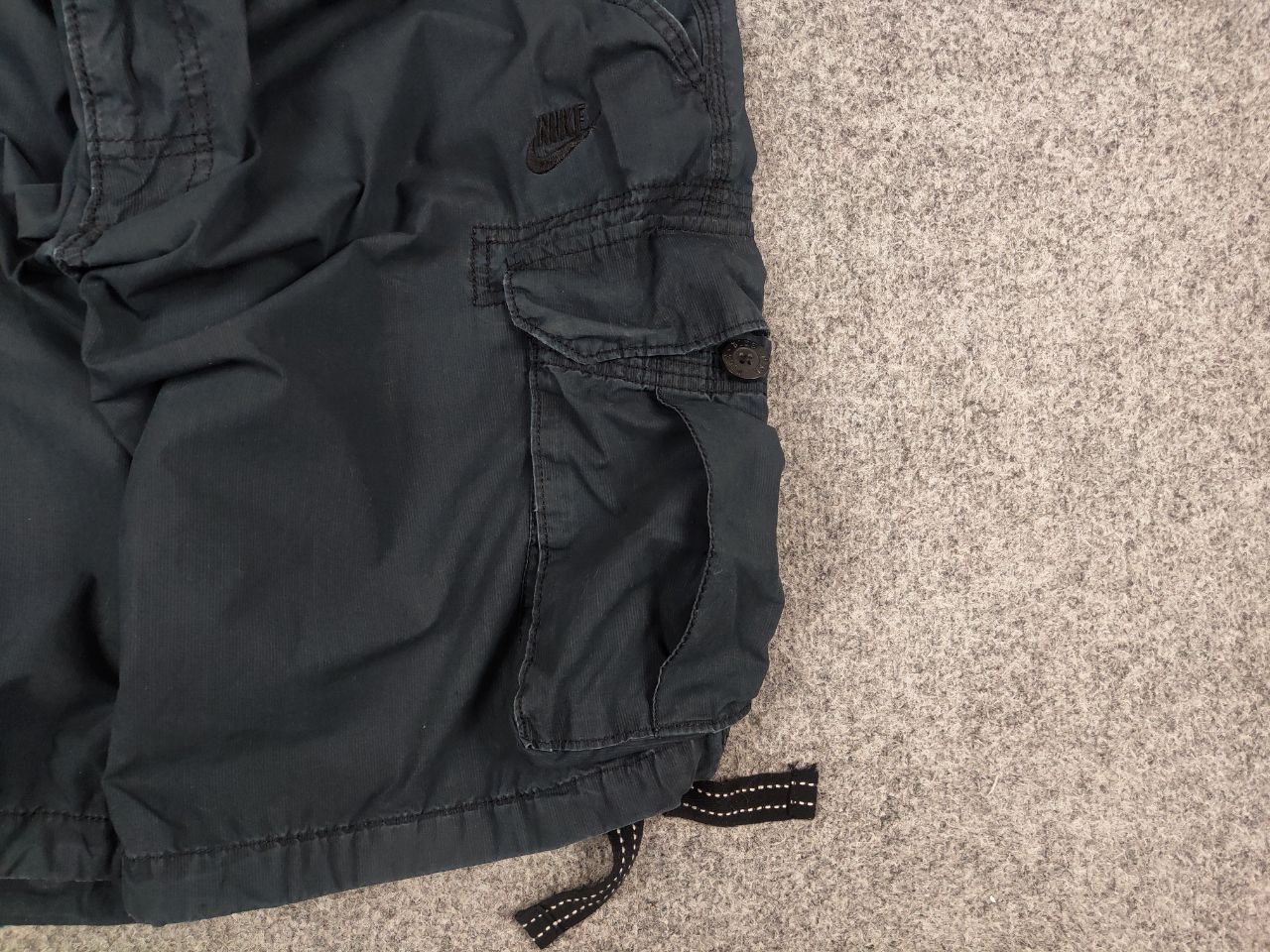 Nike Vintage Nike Navy Canvas Logo Cargo Bermuda Shorts Y2K Style Size US 34 / EU 50 - 6 Thumbnail
