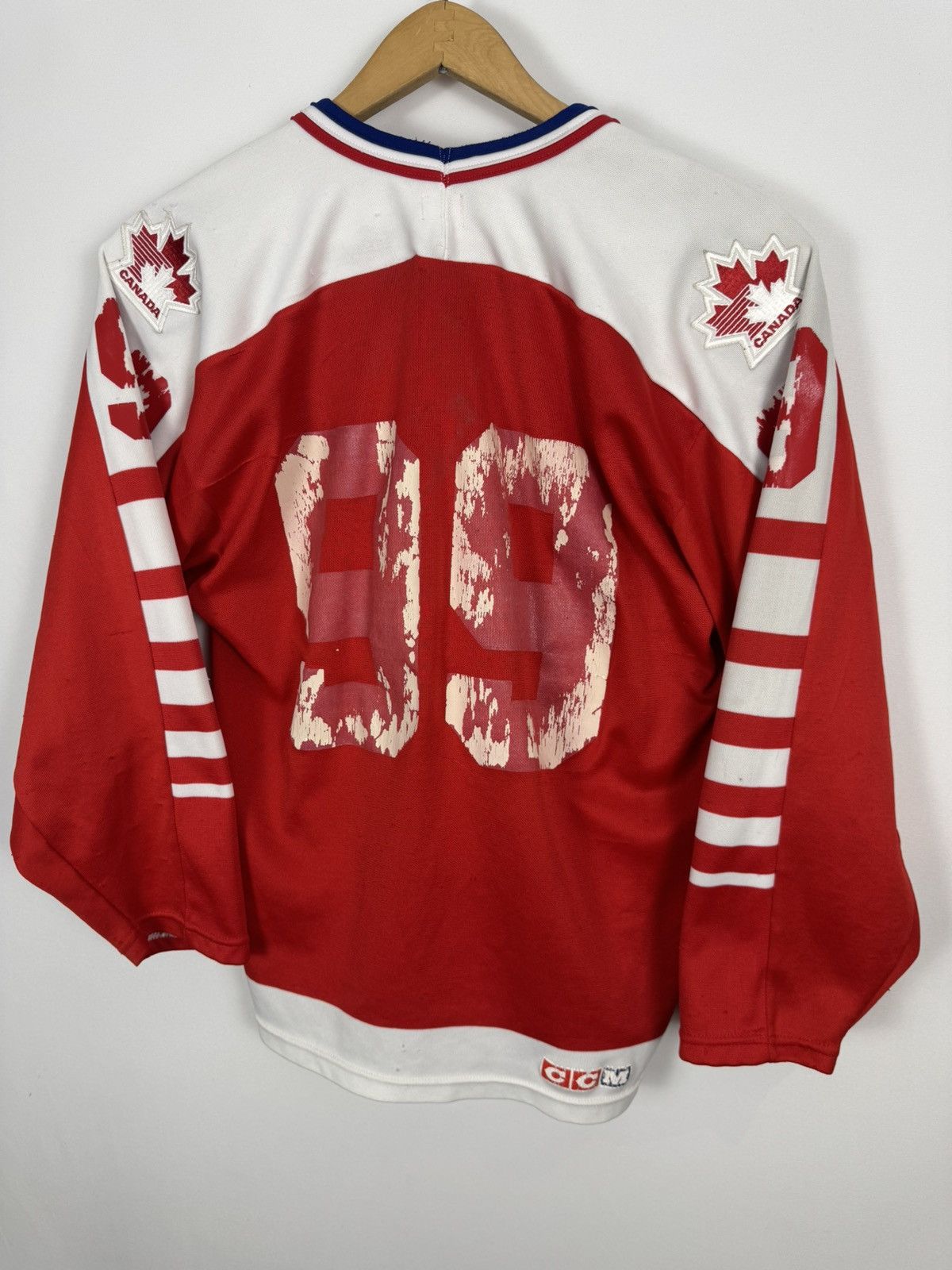 Ccm Vintage 80s Team Canada #99 Hockey Jersey Size US S / EU 44-46 / 1 - 7 Thumbnail