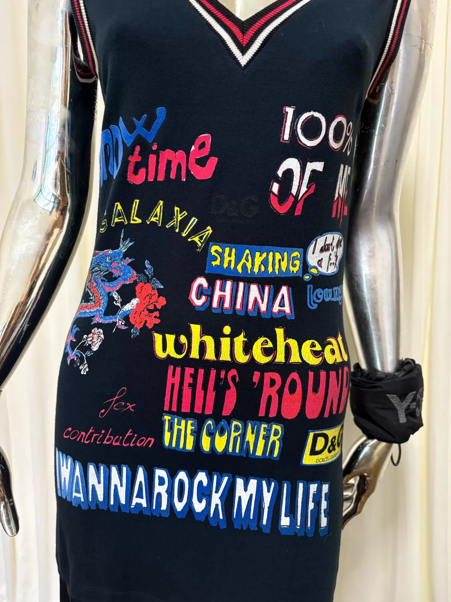 Dolce & Gabbana D&G women's V-neck Logo Print Cotton-Silk Sporty Dress 42 Size M / US 6-8 / IT 42-44 - 4 Thumbnail