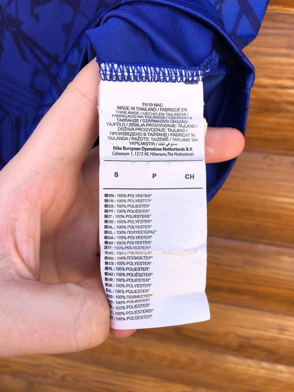 Nike CHELSEA 2019 2020 FOOTBALL SHIRT SOCCER JERSEY NIKE Size US S / EU 44-46 / 1 - 9 Thumbnail