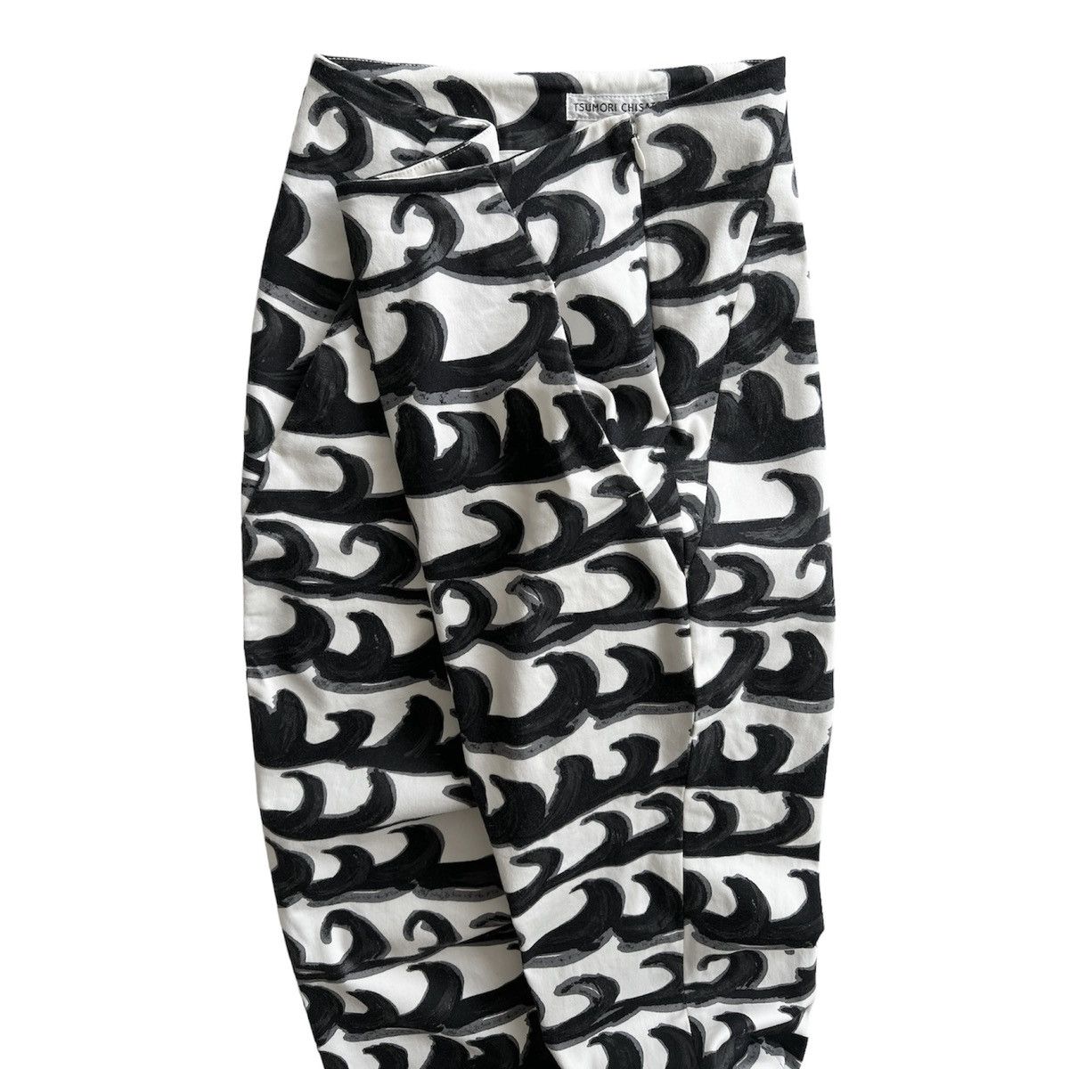 Issey Miyake TSUMORI CHISATO ISSEY MIYAKE WAVE PATTERN PANTS Size US 29 - 4 Thumbnail
