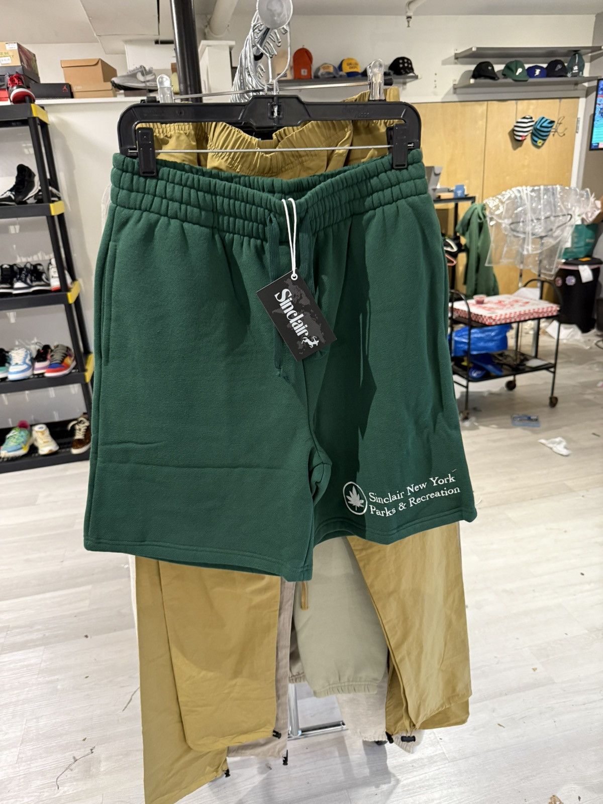 Sinclair Global Sinclair Parks and Recs Shorts Green Size US 30 / EU 46 - 1 Thumbnail
