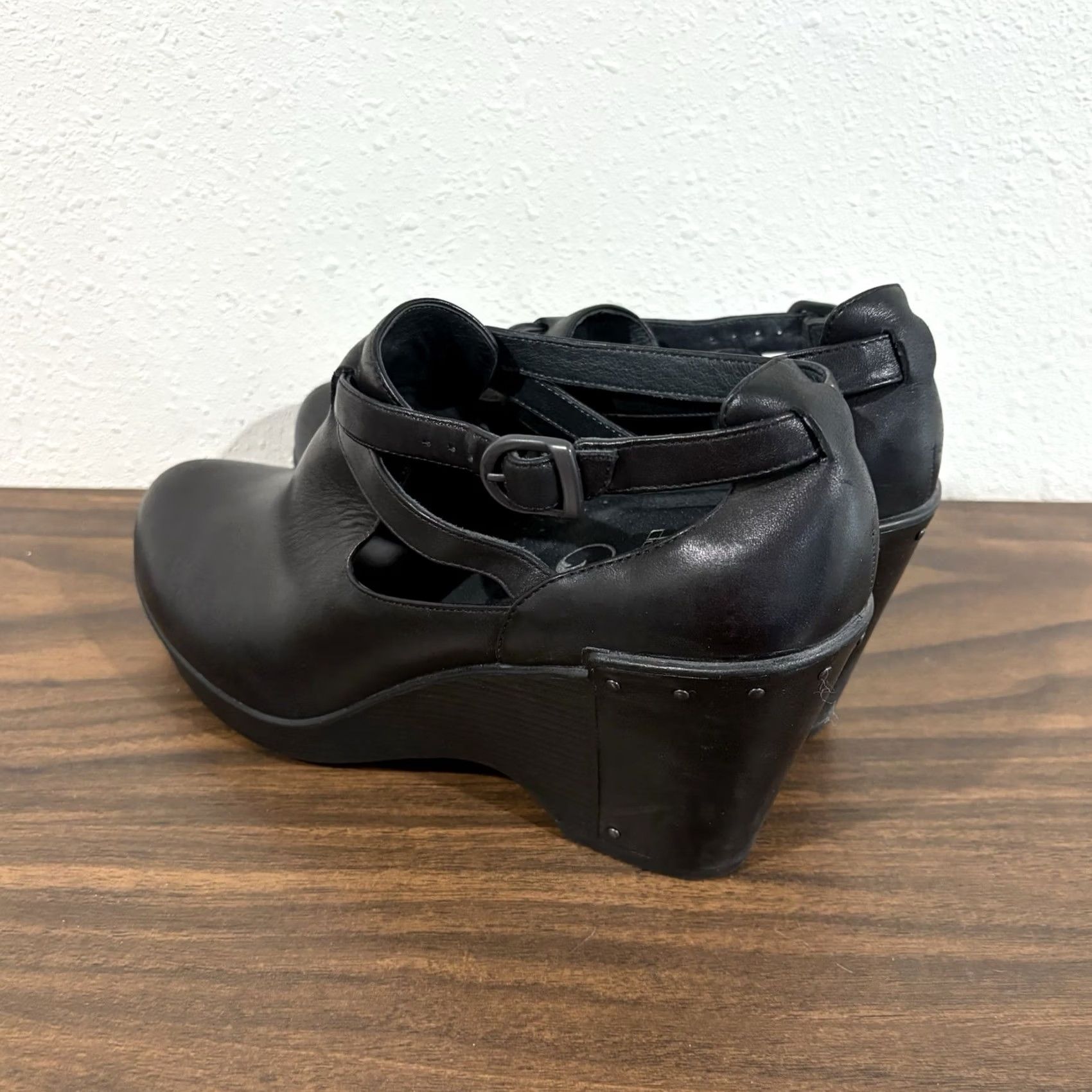 Dansko Dansko Franka Womens Sz 41 US 10.5 11 Strappy Wedge Clog Black Leather Bootie Size US 11 / IT 41 - 7 Thumbnail