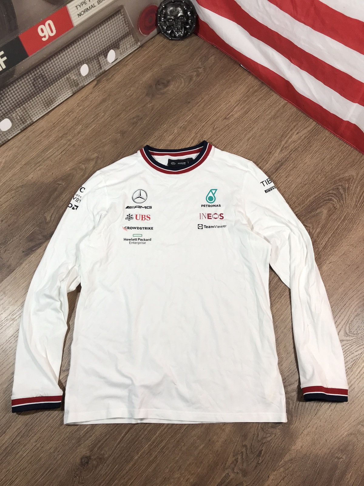 Mercedes-Benz × Vintage Mercedes Benz AMG Petronas F1 Team Long Sleeve Size US L / EU 52-54 / 3 - 1 Thumbnail