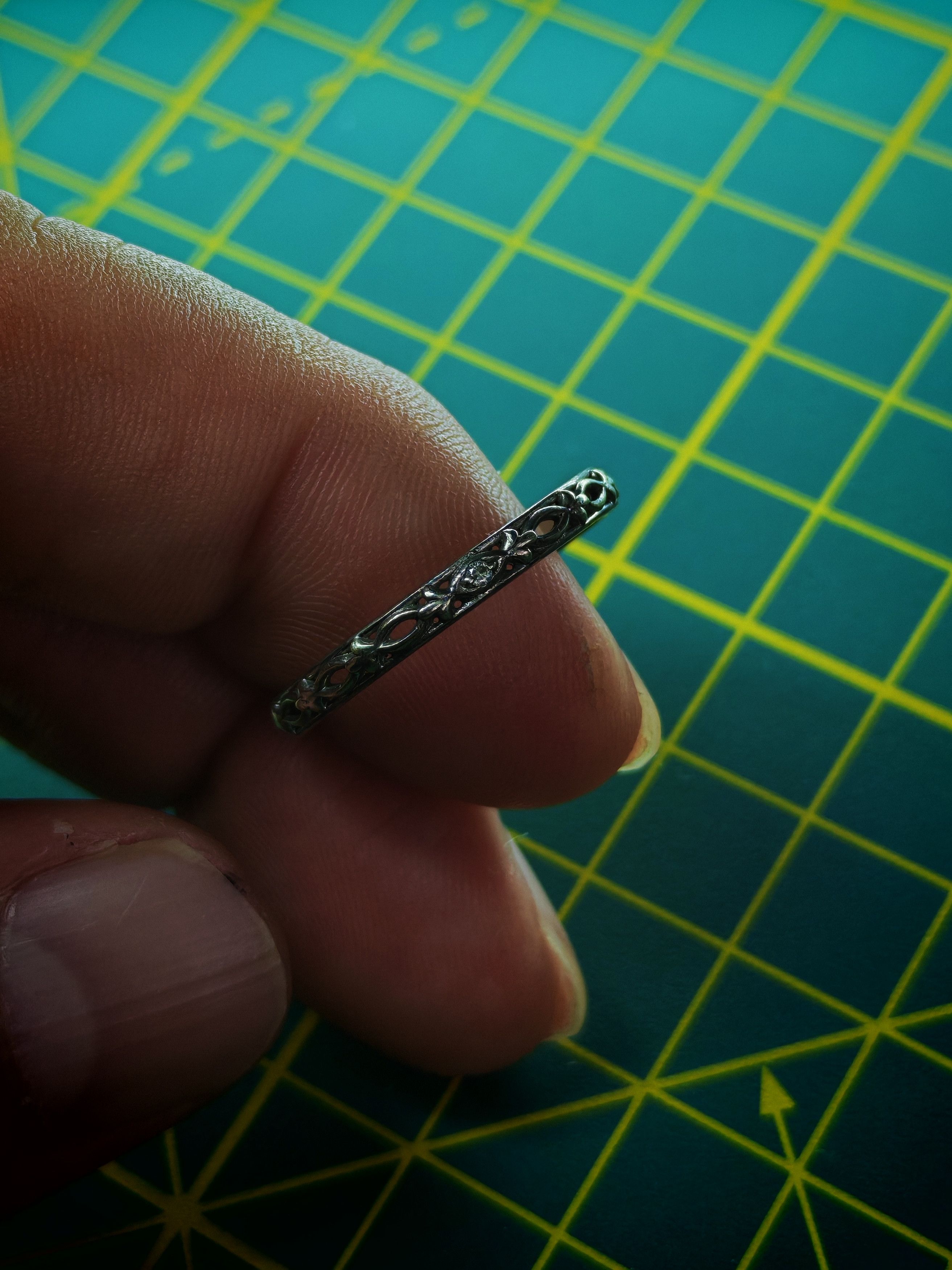 Other STERLING SILVER VINTAGE 0.01 CARRAT DIAMOND 20mm Size ONE SIZE - 6 Thumbnail