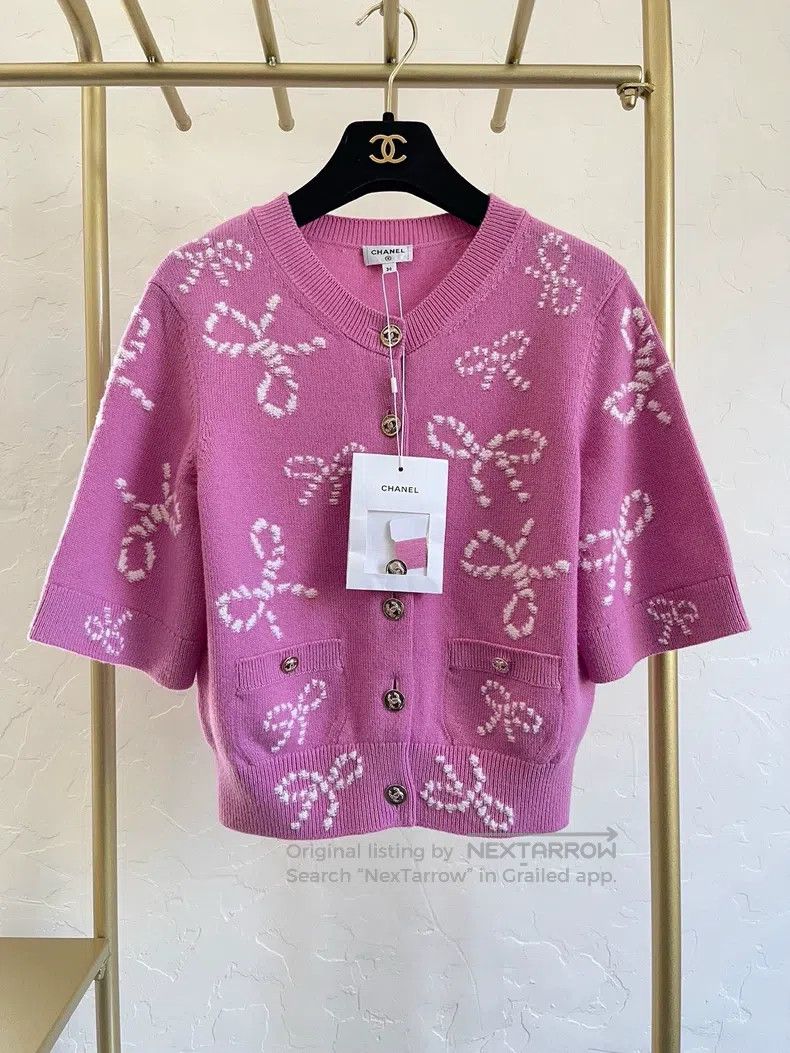 Chanel Chanel 24p pink bow cardigan coat Size XS / US 0-2 / IT 36-38 - 1 Thumbnail