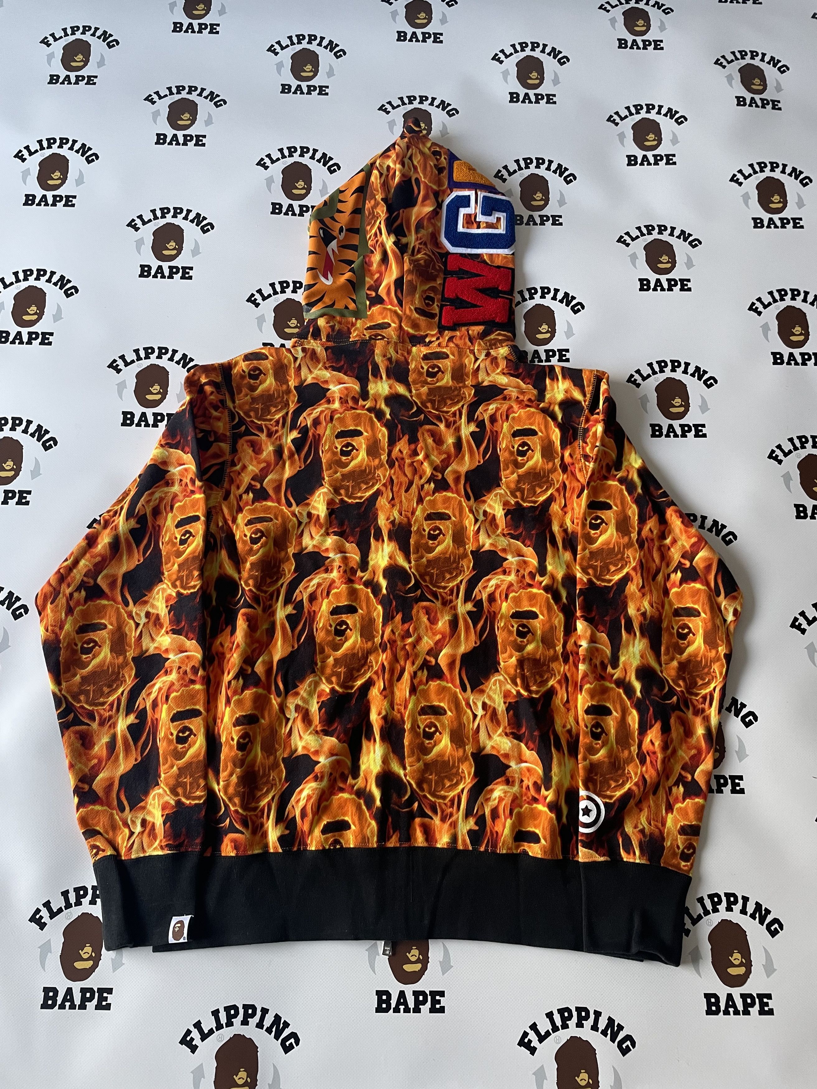 Bape BAPE FLAME SHARK FULL ZIP HOODIE Size US XXL / EU 58 / 5 - 2 Thumbnail