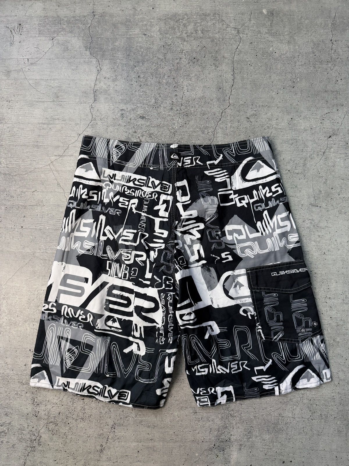 Quiksilver VINTAGE BIG LOGO QUIKSILVER SHORTS Size US 36 / EU 52 - 6 Thumbnail
