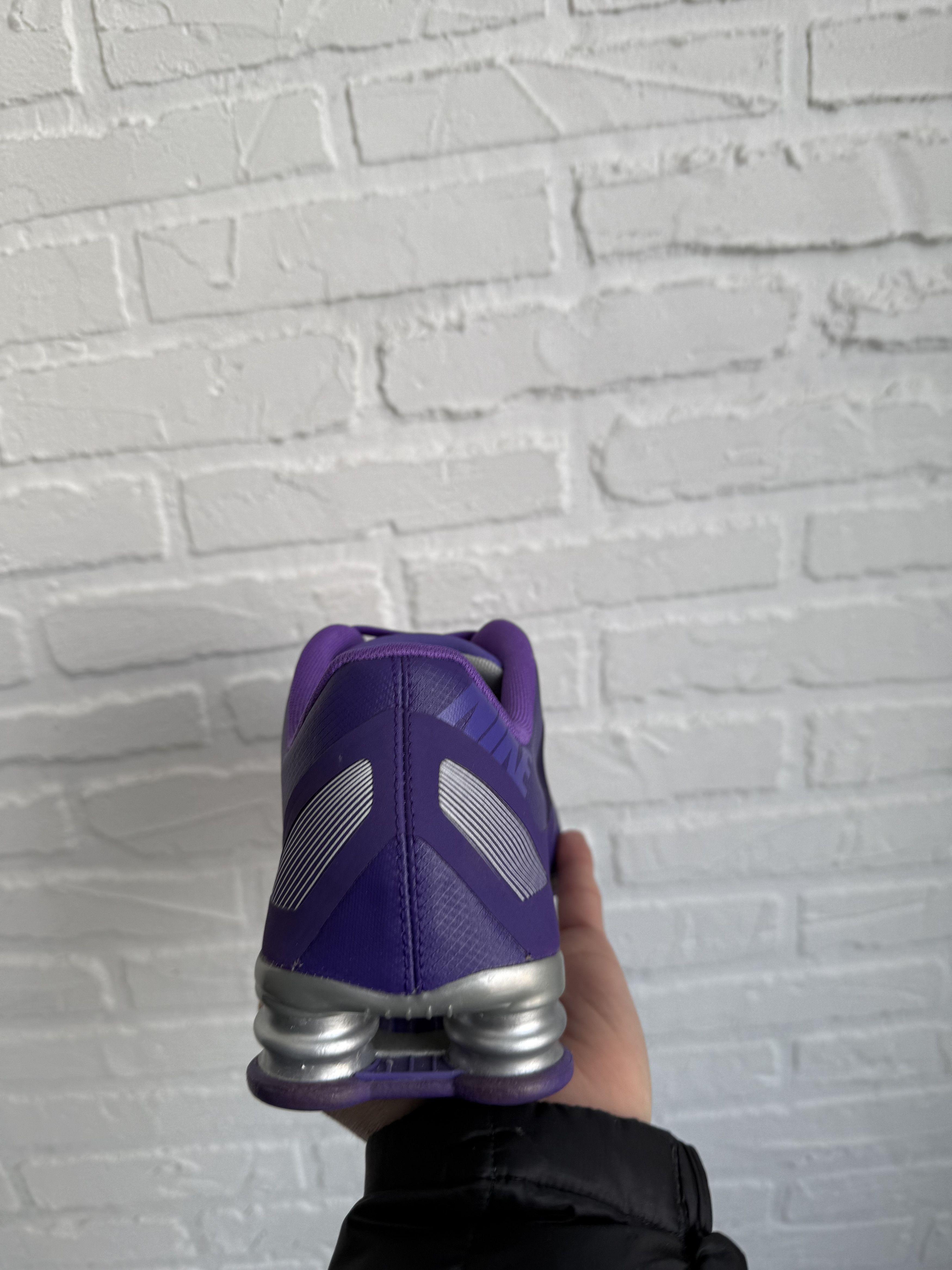 Nike 2014 Nike shox r4 superfly violet silver sneakers Size US 9 / EU 42 - 10 Thumbnail