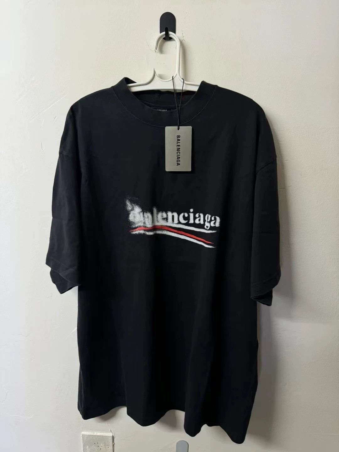Balenciaga Balenciaga fuzzy cola new short sleeved shirt Size US M / EU 48-50 / 2 - 1 Thumbnail