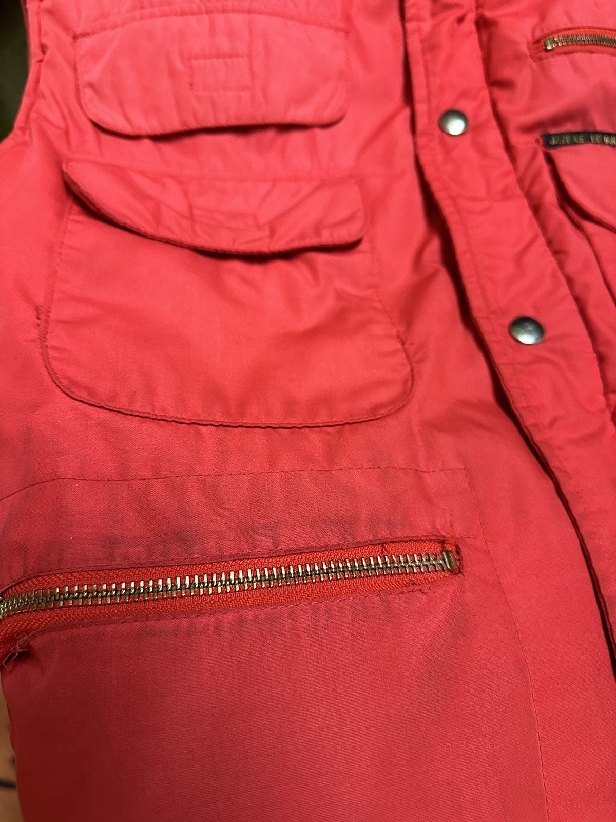 Vintage Vintage 1980s Red Utility Puffer Vest Large Size US L / EU 52-54 / 3 - 7 Thumbnail