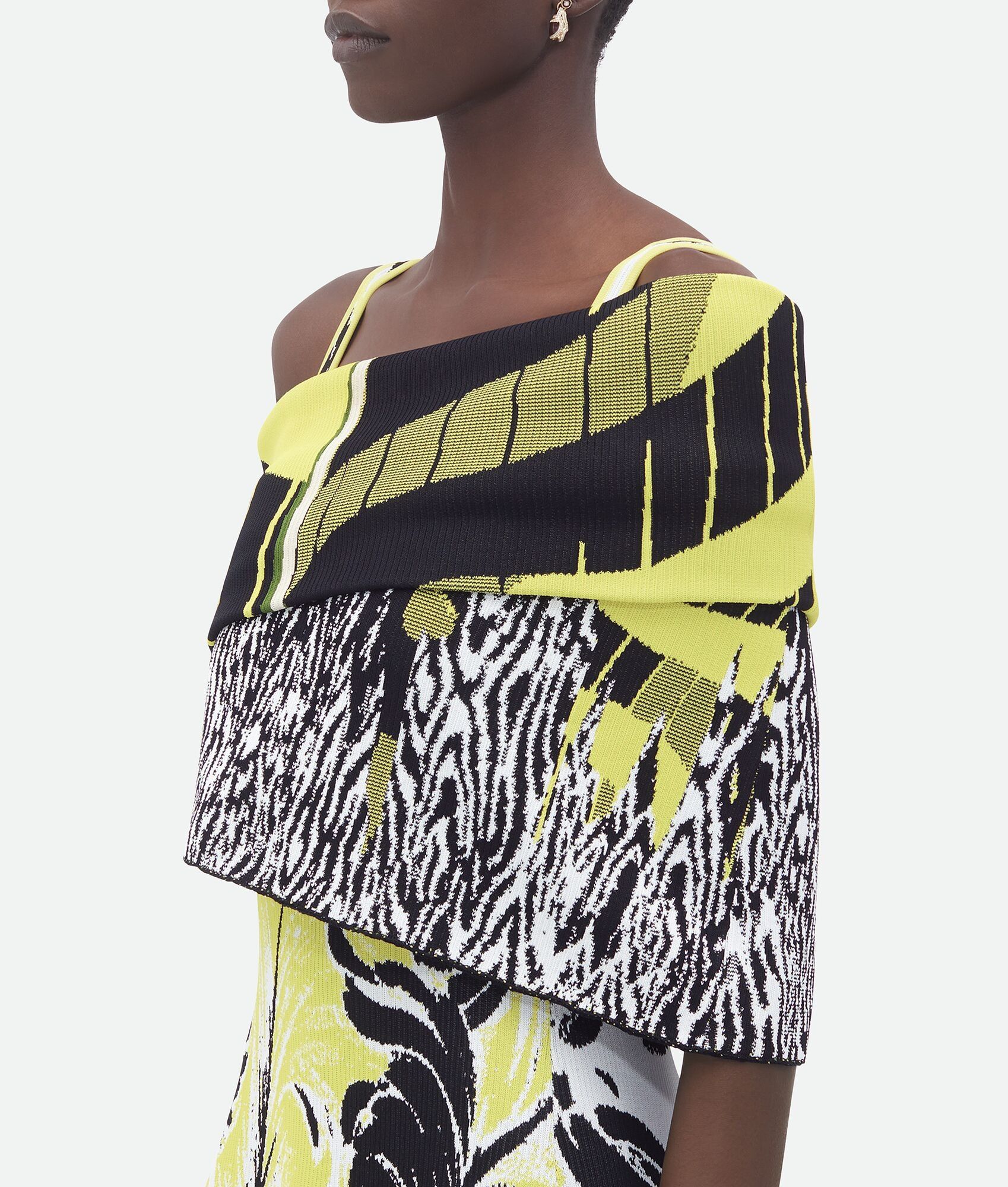 Bottega Veneta o1n1vont0325 Size: OS / Graphic Viscose Jacquard Scarf Size ONE SIZE - 4 Thumbnail
