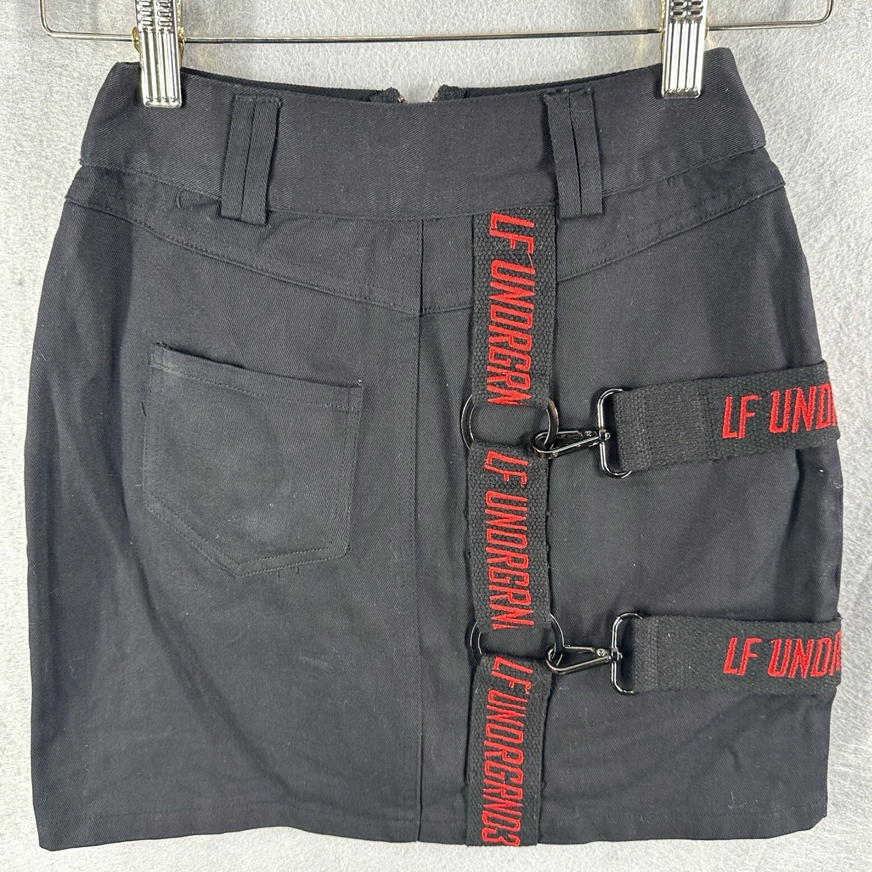 Vintage LF The Brand UndergrounD Skirt Adult Size 4 Black Mini Grunge Dark Academia Y2K Womens Size 27" / US 4 / IT 40 - 7 Thumbnail