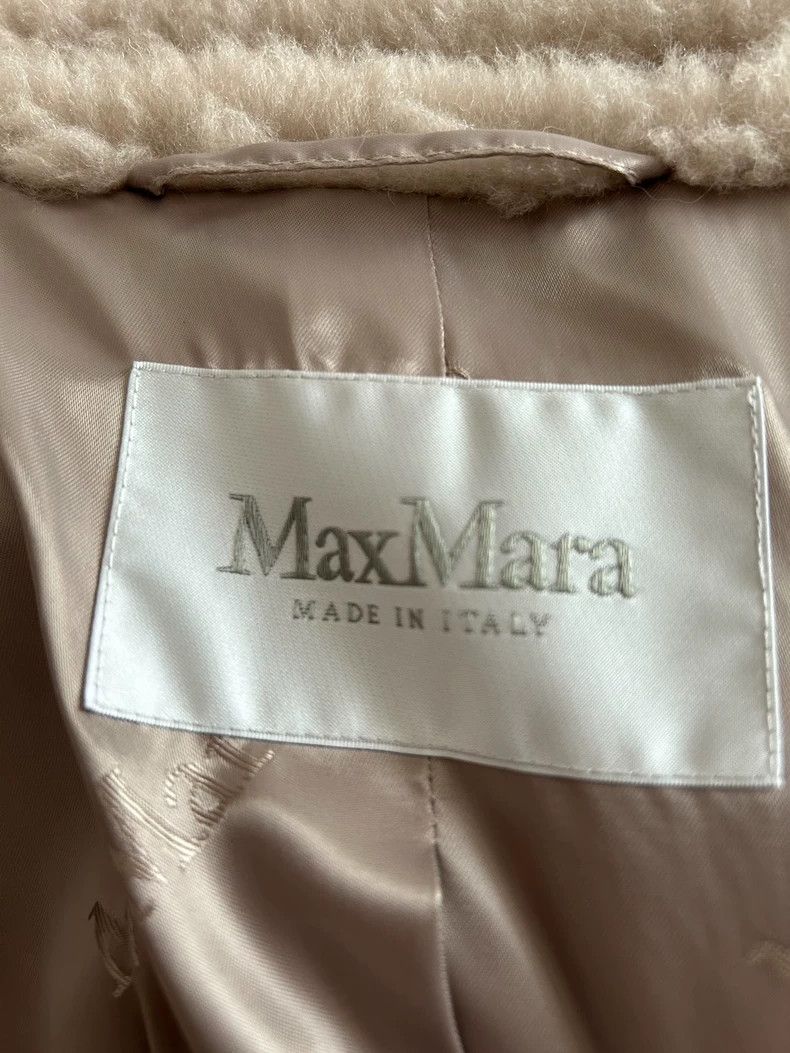 Max Mara Max Mara New teddy sand color. Size XS / US 0-2 / IT 36-38 - 2 Thumbnail