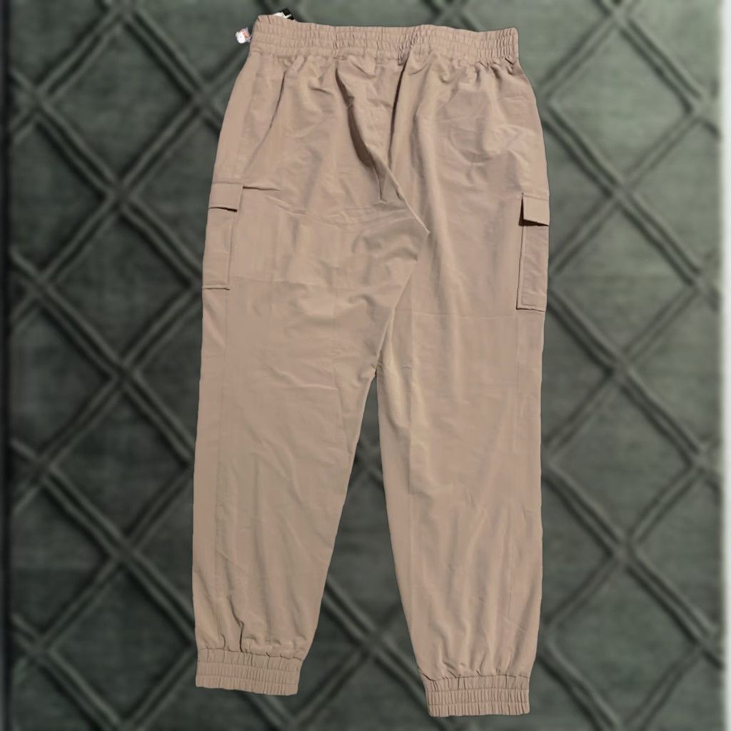 Vintage 32 Degrees Cool Pants Cargo Joggers Beige XL Women 37 in Inseam Stretch Pockets Casual Travel Size 25" / US 0 / IT 36 - 1 Thumbnail