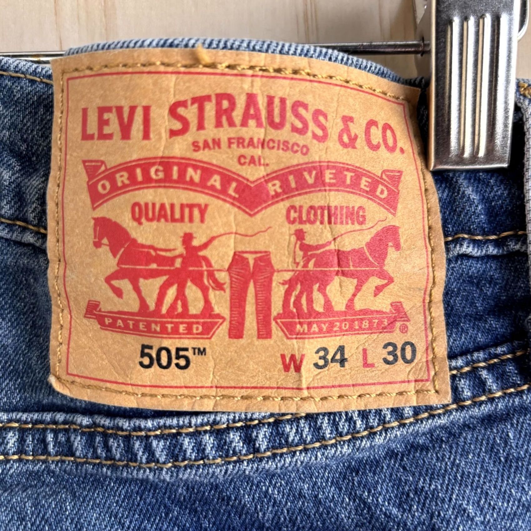 Levi's Levi's 505 Jeans Mens 34x30 Medium Wash Blue Denim Regular Straight Casual Size US 34 / EU 50 - 2 Thumbnail