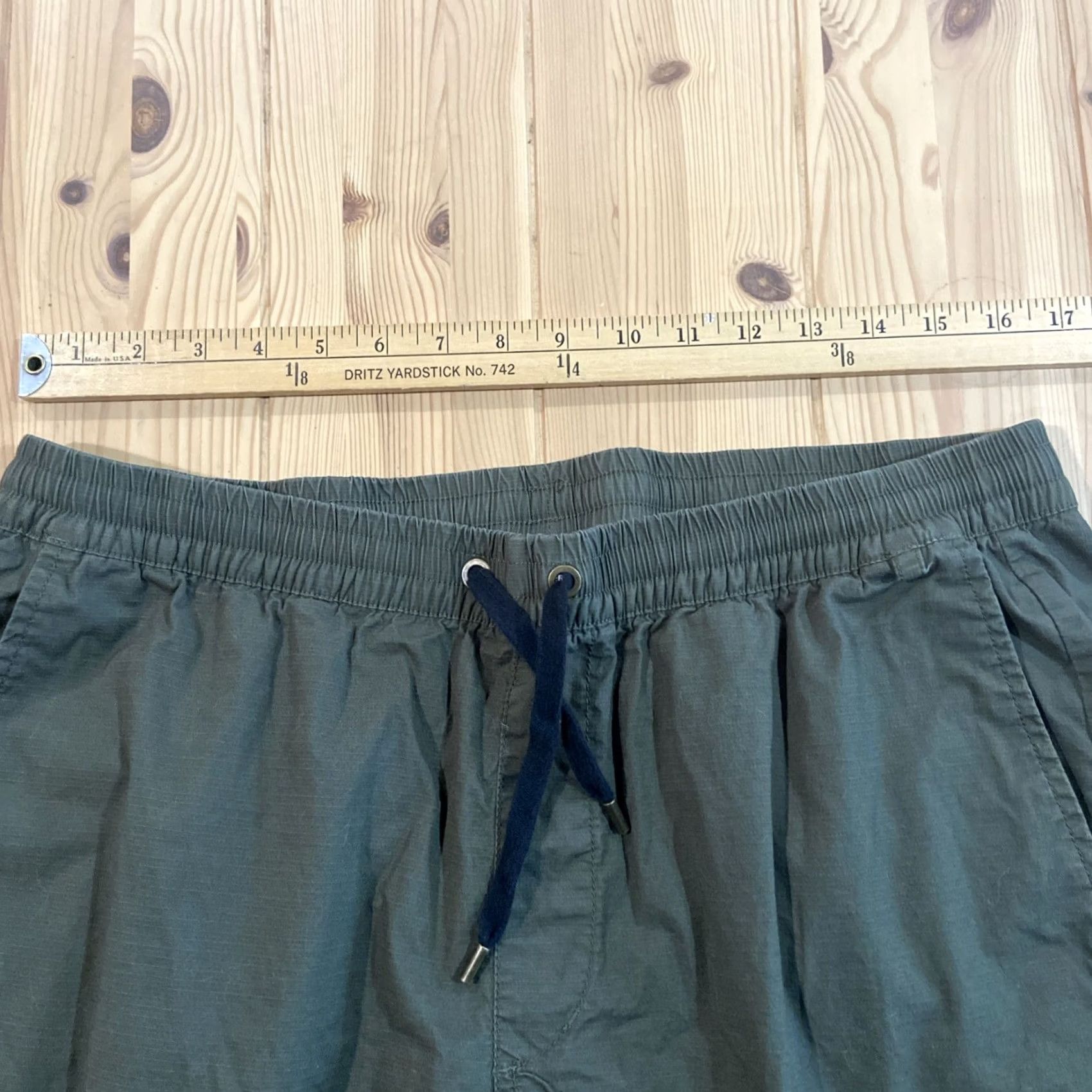 Vintage Former Green Utility Pants Cargo Pants 36 Men Regular Inseam 30 Green Solid Pockets Vintage No Mens Size US 36 / EU 52 - 4 Thumbnail