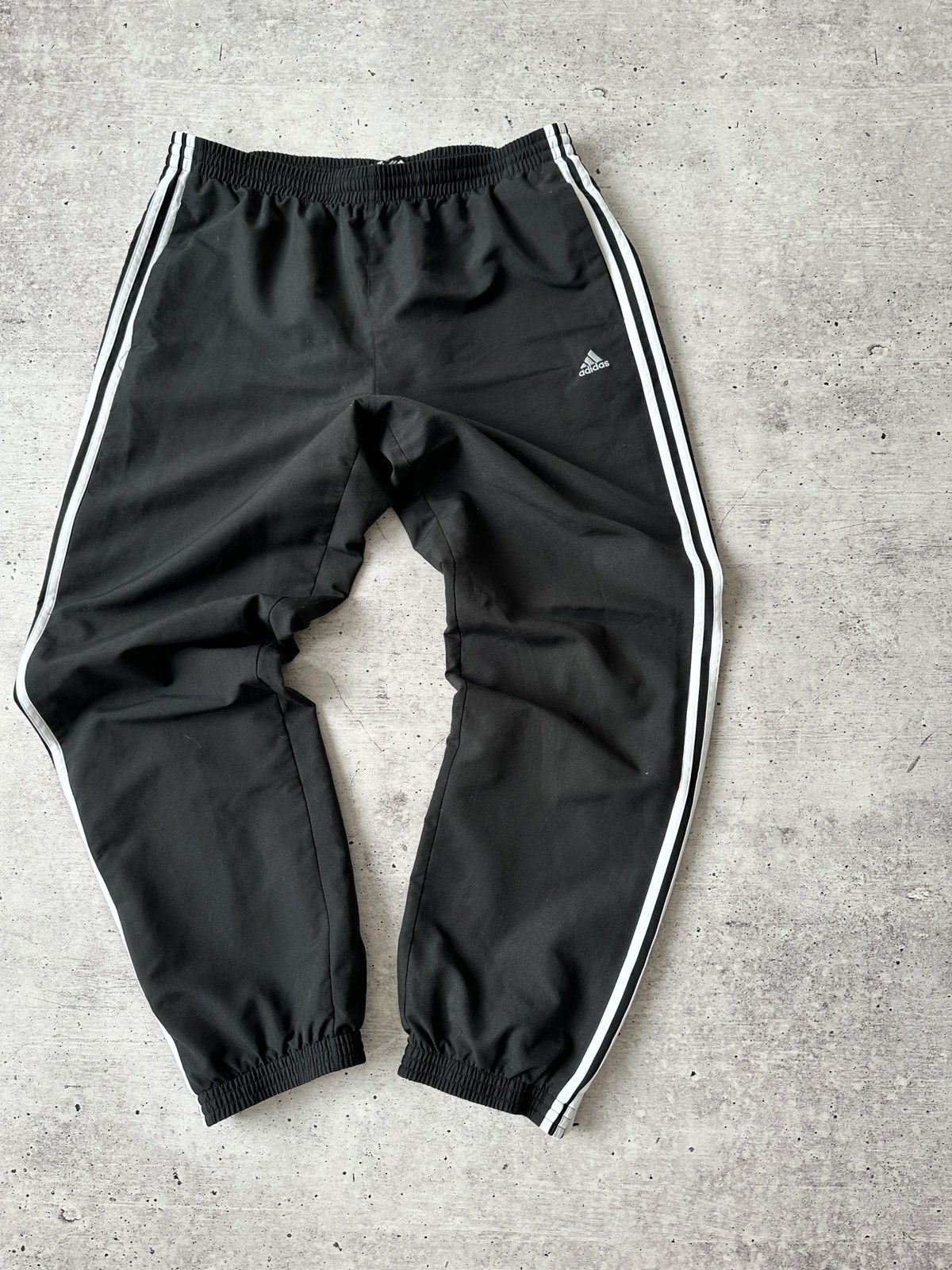 Other Vintage Adidas Baggy Sweatpants Size US 36 / EU 52 - 2 Thumbnail