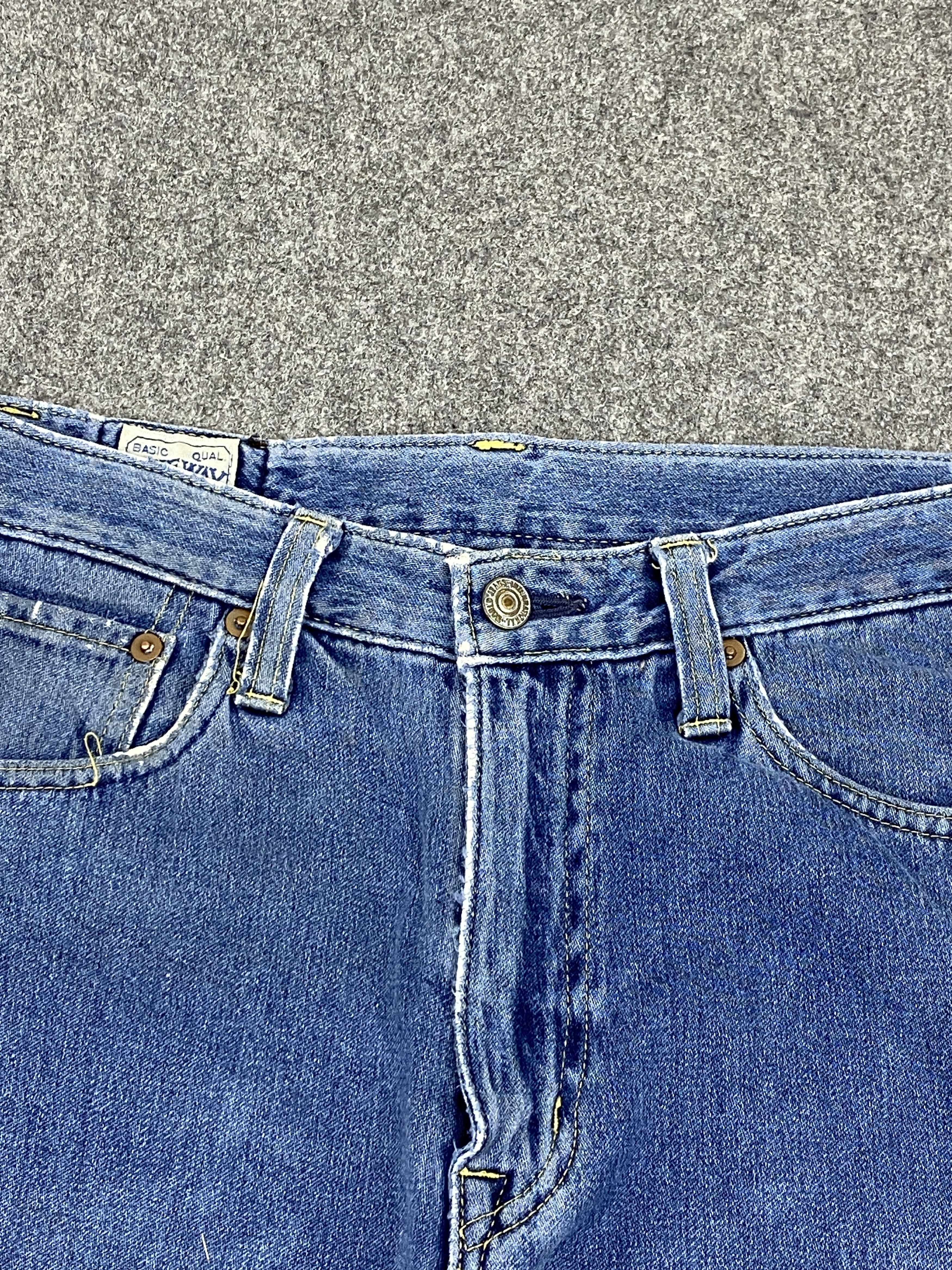 Japanese Brand Vintage Blueway Distressed Faded Blue Jeans DP2746 Size US 28 / EU 44 - 14 Thumbnail