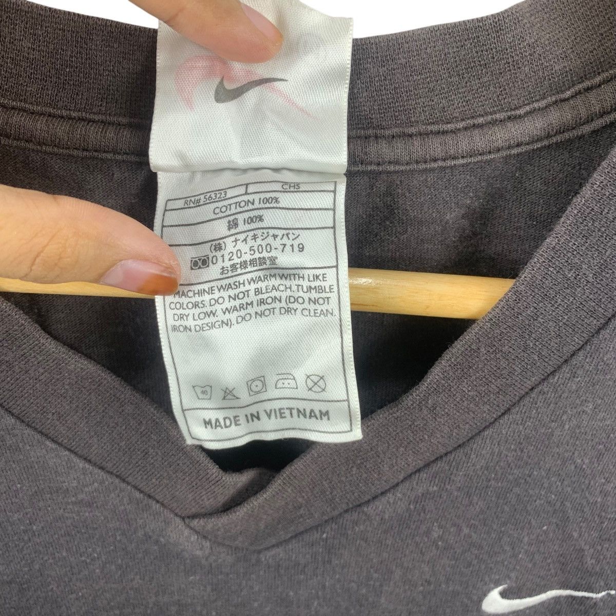 Nike Vintage NIKE USA SWOOSH Embroidered Logo Sun Faded Tee Size US L / EU 52-54 / 3 - 8 Thumbnail