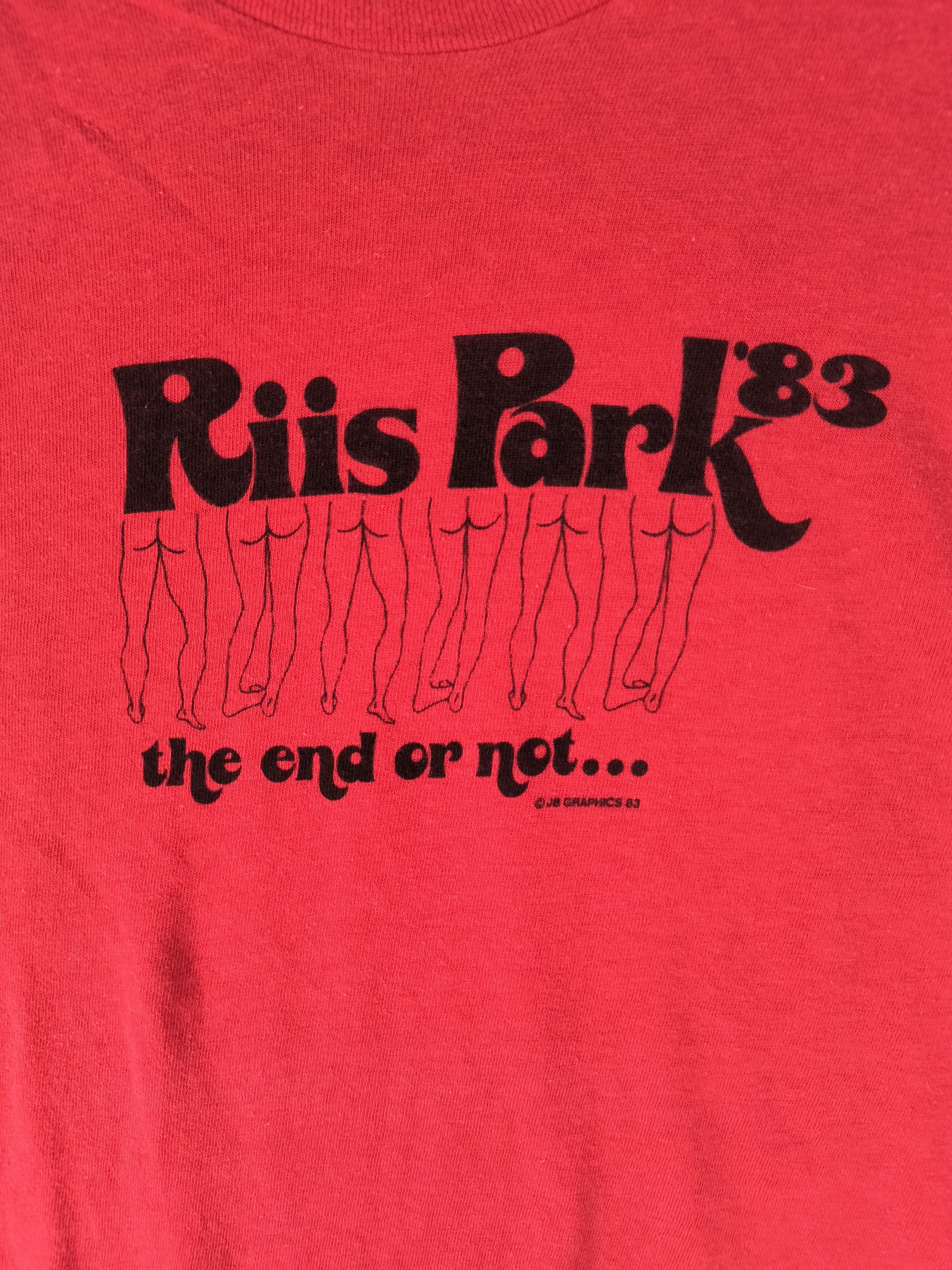 Vintage Vintage nude beach Riis park the end of not 1983 tee Size US L / EU 52-54 / 3 - 1 Thumbnail