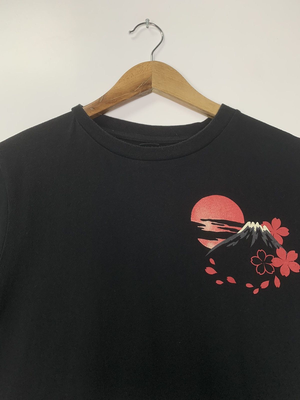Vintage Vintage Japanesse Sukajan T-shirt Size US M / EU 48-50 / 2 - 4 Thumbnail