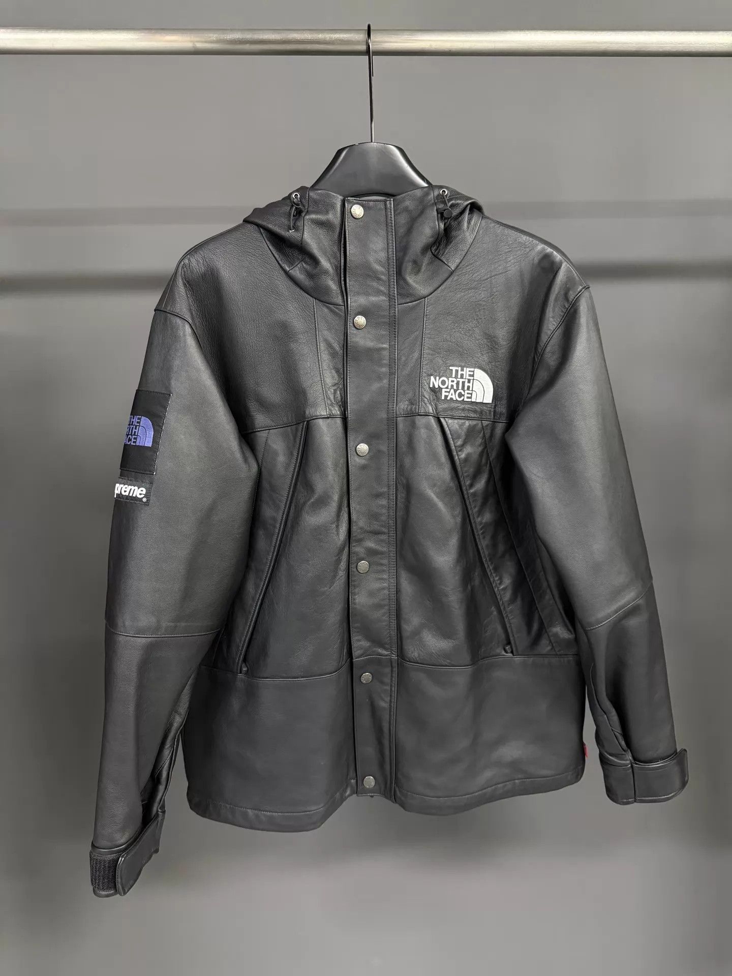 Supreme Supreme x TNF Leather Sheepskin Black Jacket Size 6 Size US M / EU 48-50 / 2 - 1 Thumbnail
