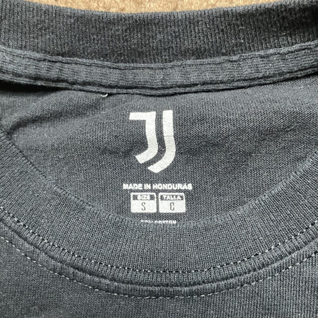 Vintage Juventus Soccer Graphic T Shirt Mens Size Small Size US S / EU 44-46 / 1 - 4 Thumbnail