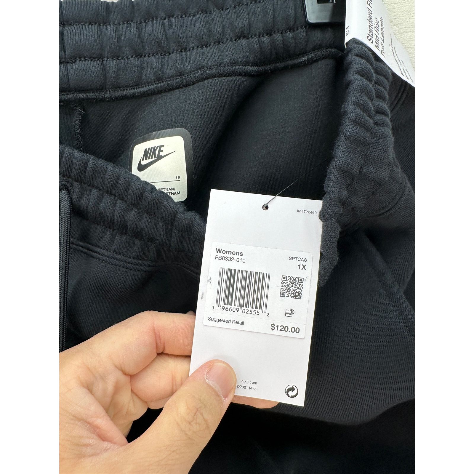 Nike NIKE WOMEN'S PLUS 1X TECH FLEECE MID RISE WIDE LEG JOGGER Size 38" / US 16 / IT 52 - 7 Thumbnail