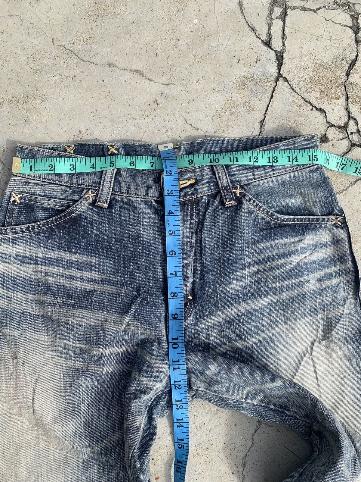 Lee Vintage 90s Flared Lee Faded Blue Jeans. Size US 31 - 9 Thumbnail