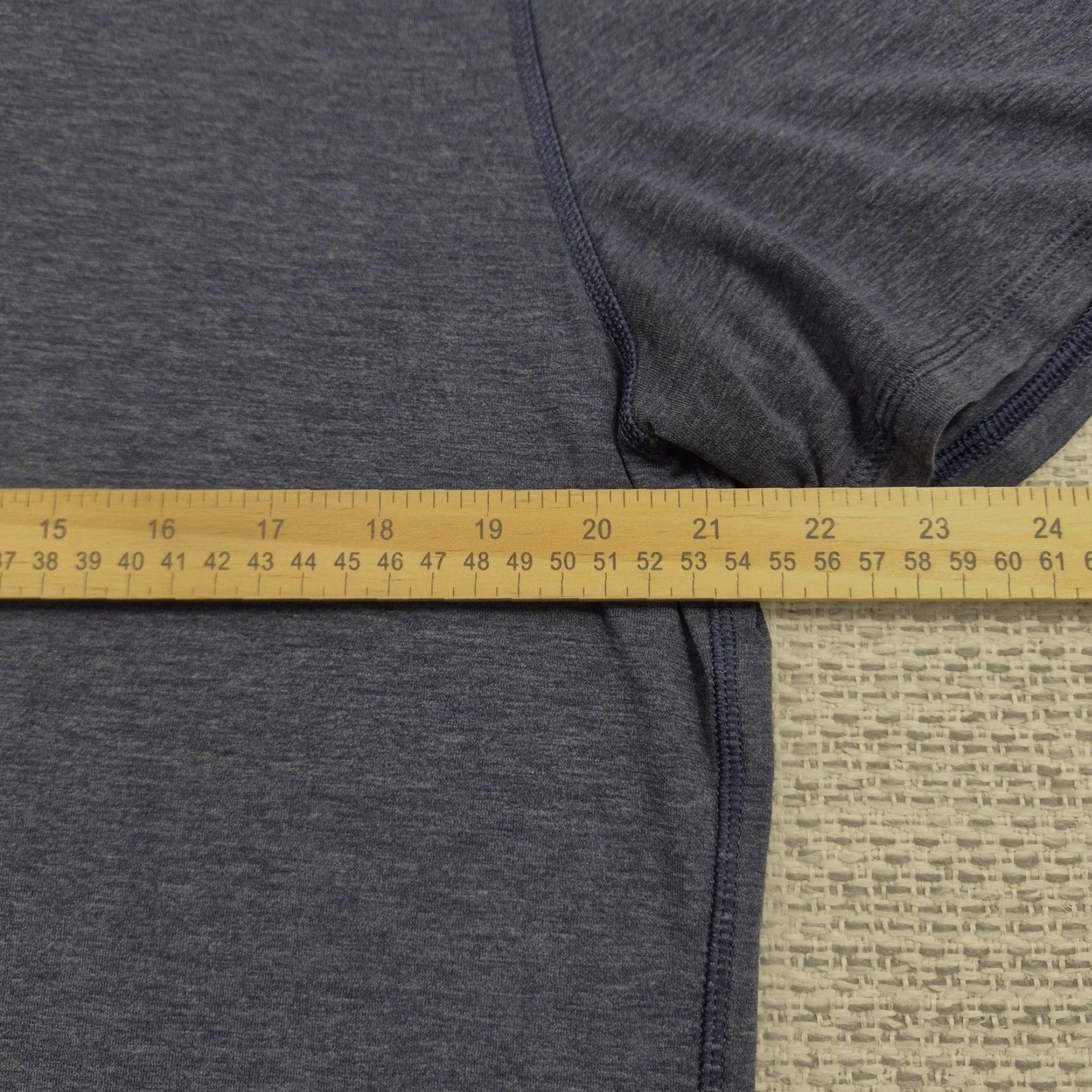Lululemon Lululemon Polo Shirt Mens Large Blue Solid Performance Golf Tech Short Sleeve Shirt Mens Large Blue Solid Size US L / EU 52-54 / 3 - 7 Thumbnail